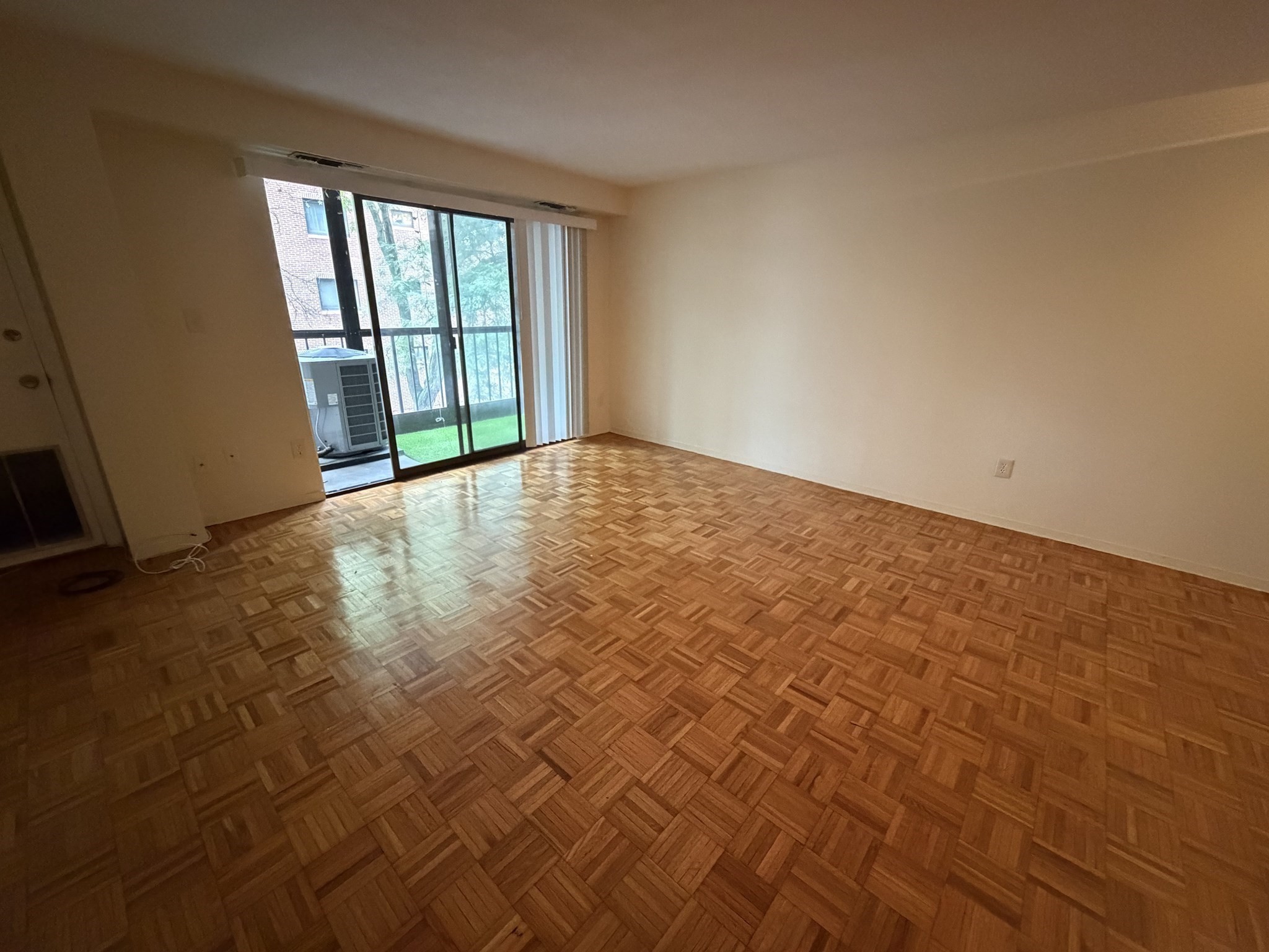 1580 Massachusetts Ave # 3e Property Photo 10