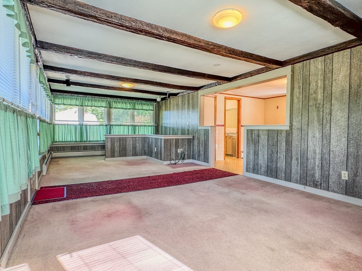 54 Dell Street Property Photo 6