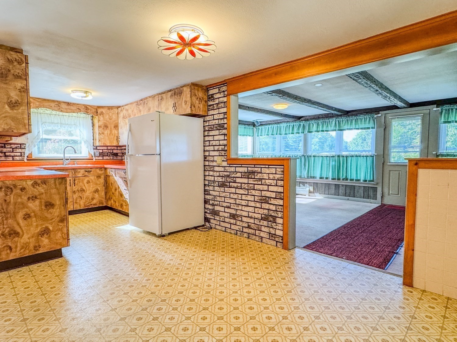 54 Dell Street Property Photo 7