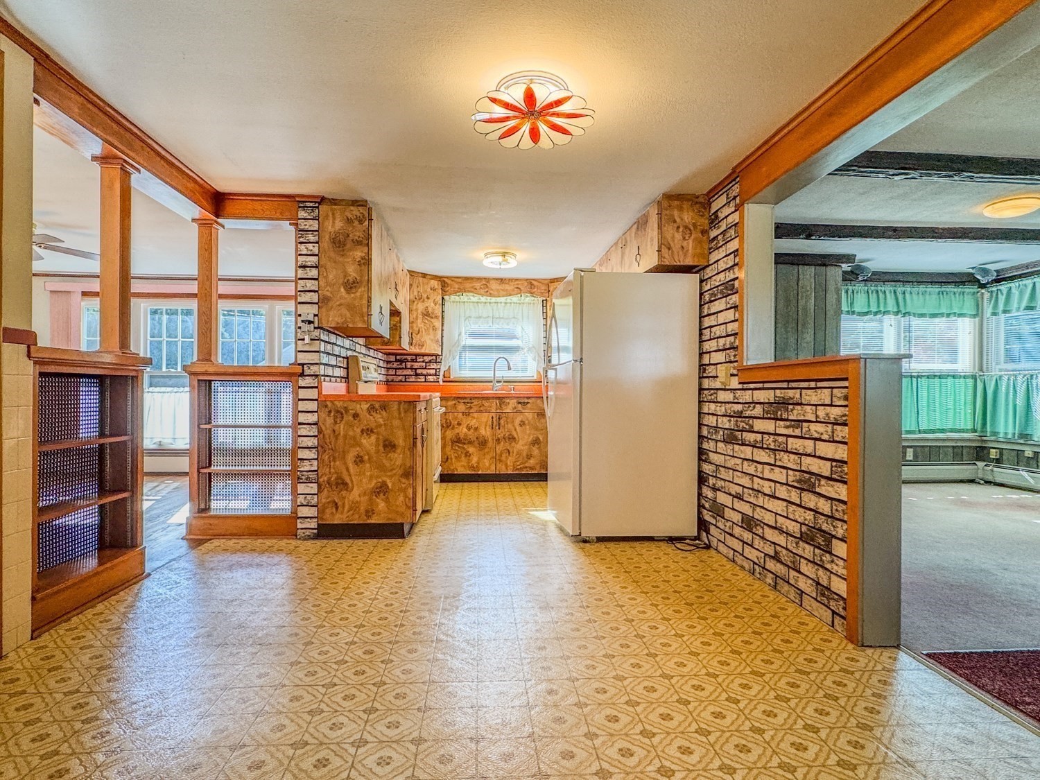 54 Dell Street Property Photo 8