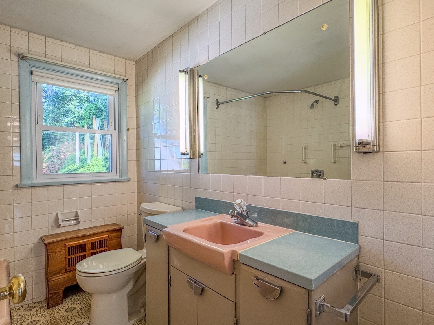 54 Dell Street Property Photo 11
