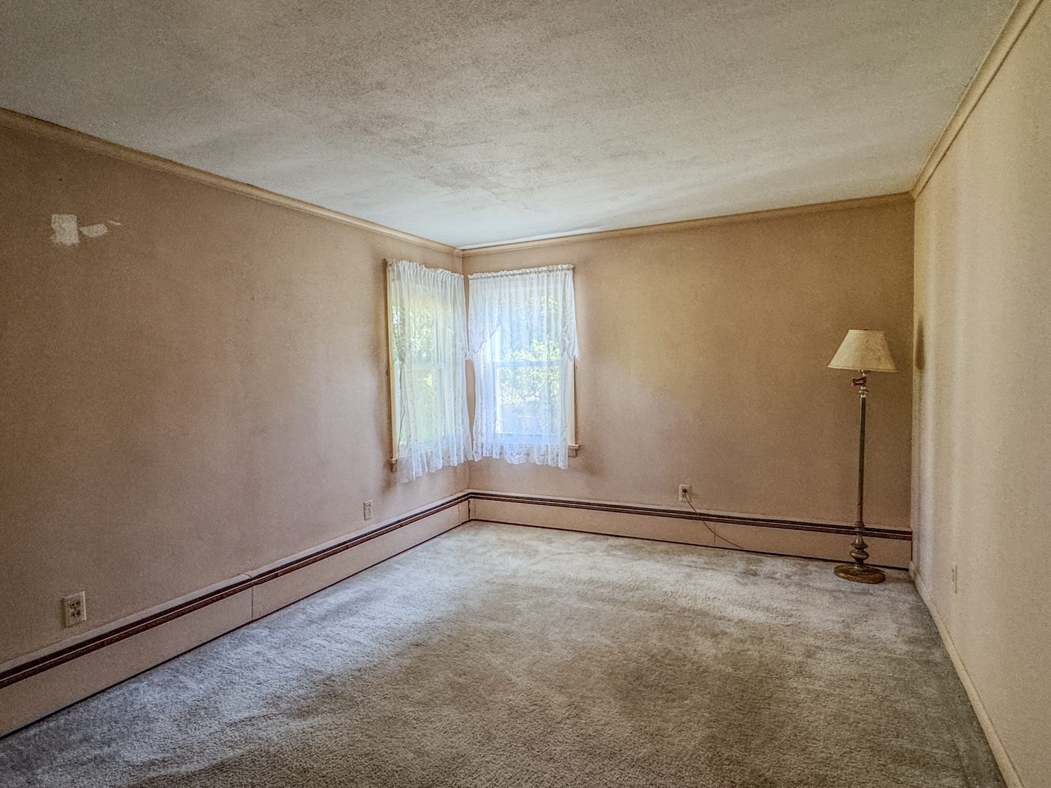 54 Dell Street Property Photo 20