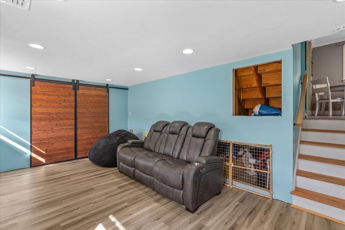 105 Crestfield Dr Property Photo 17