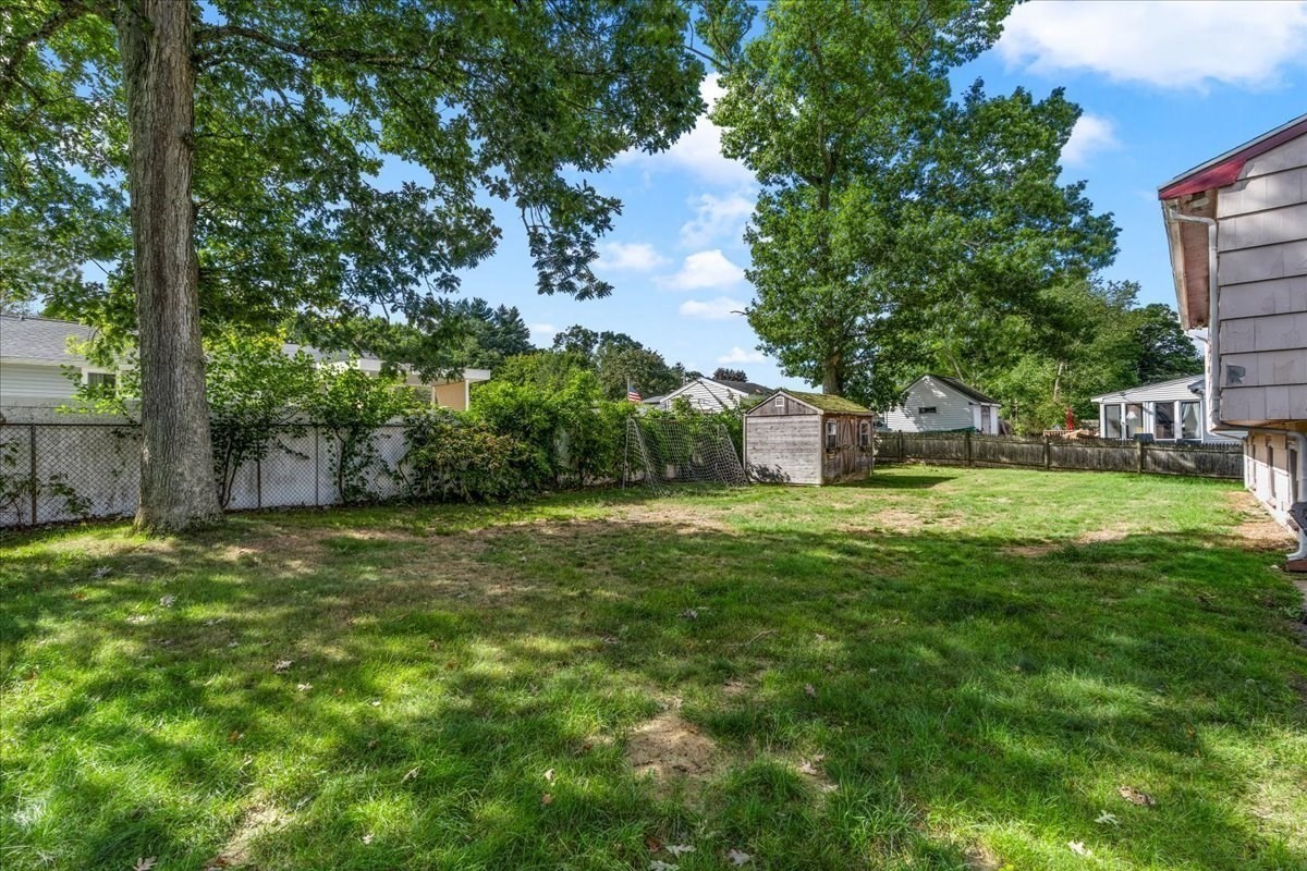 105 Crestfield Dr Property Photo 31
