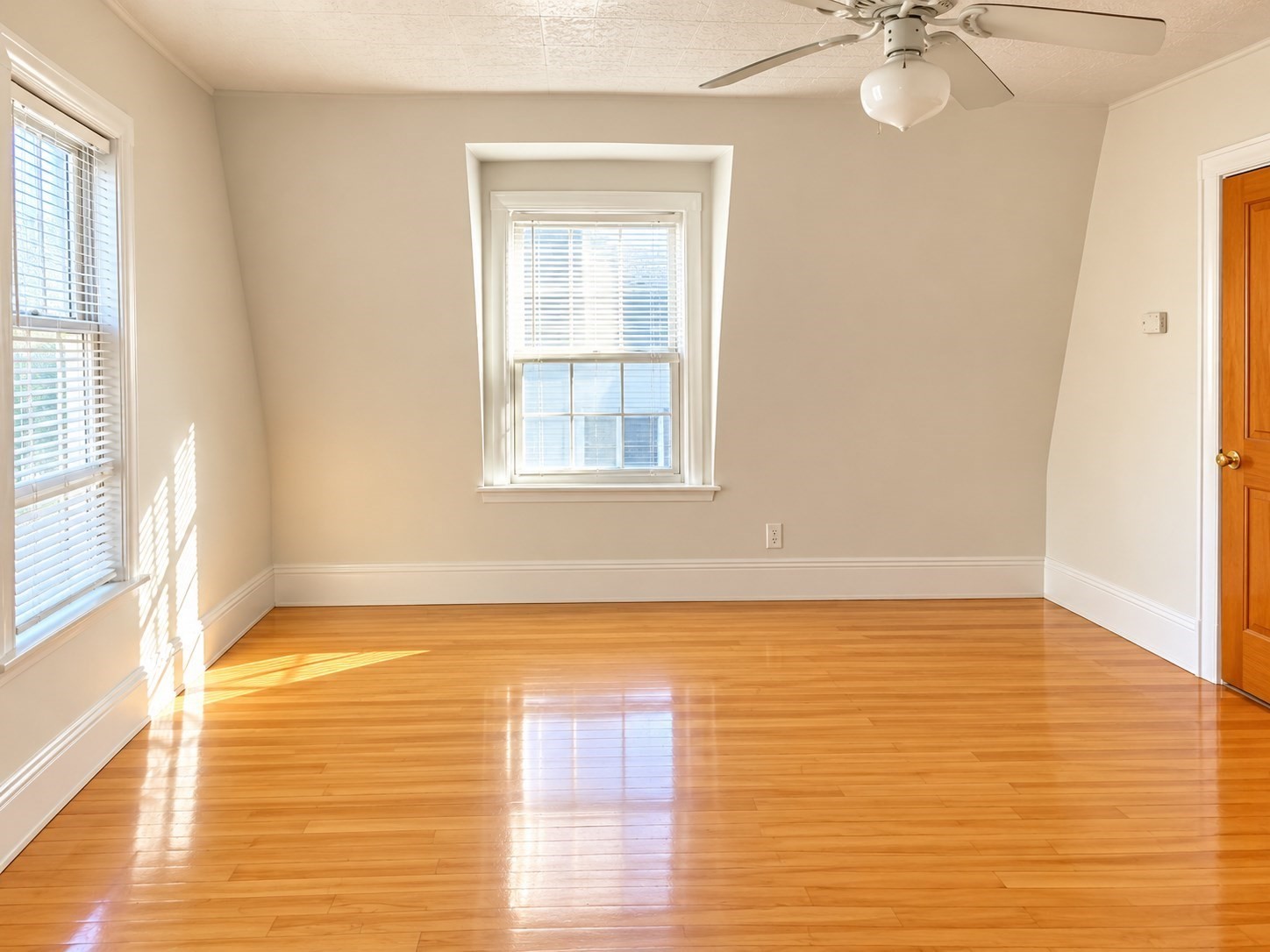 670 East 6th St. Property Photo 1