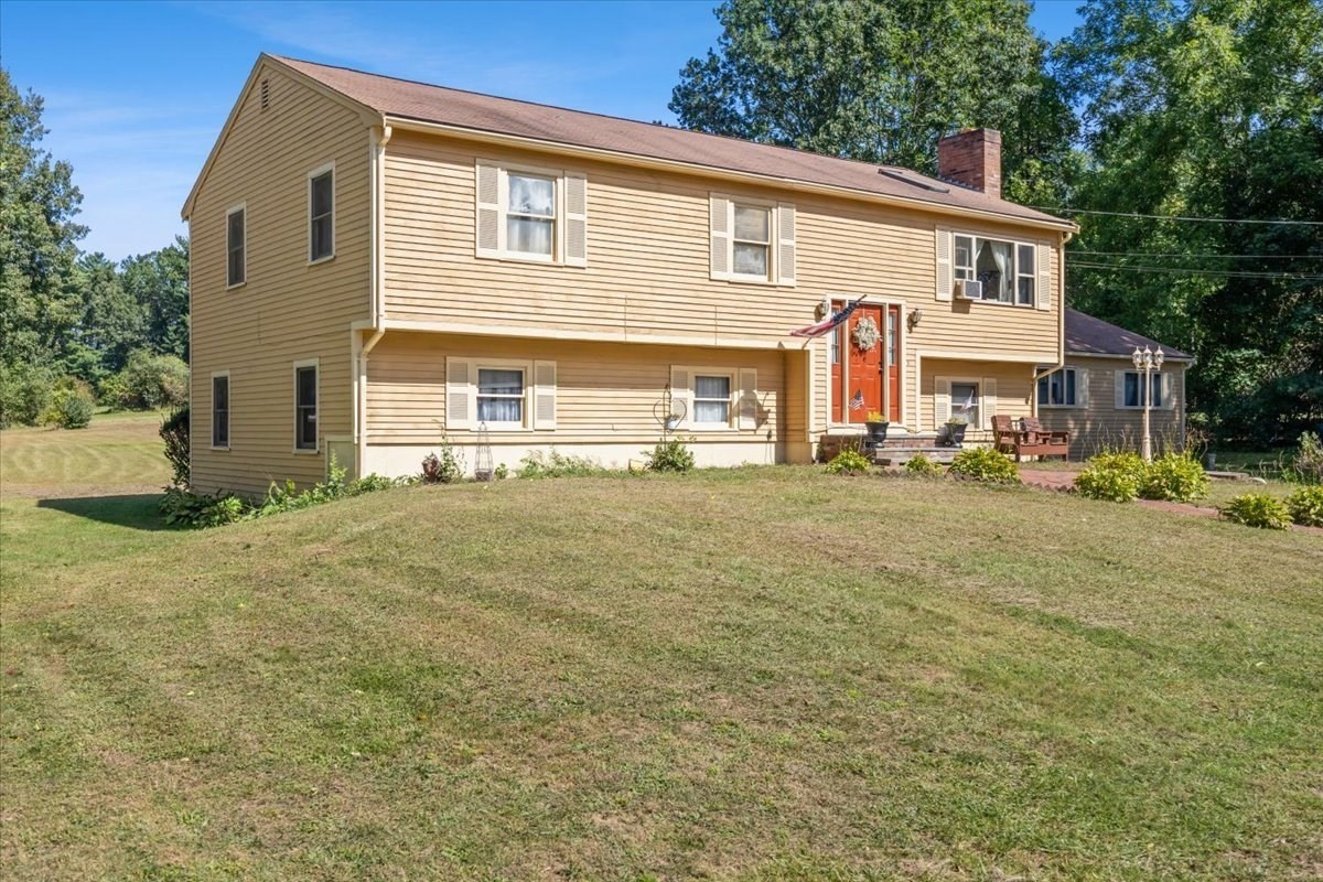 95 Crooked Ln Property Photo 1
