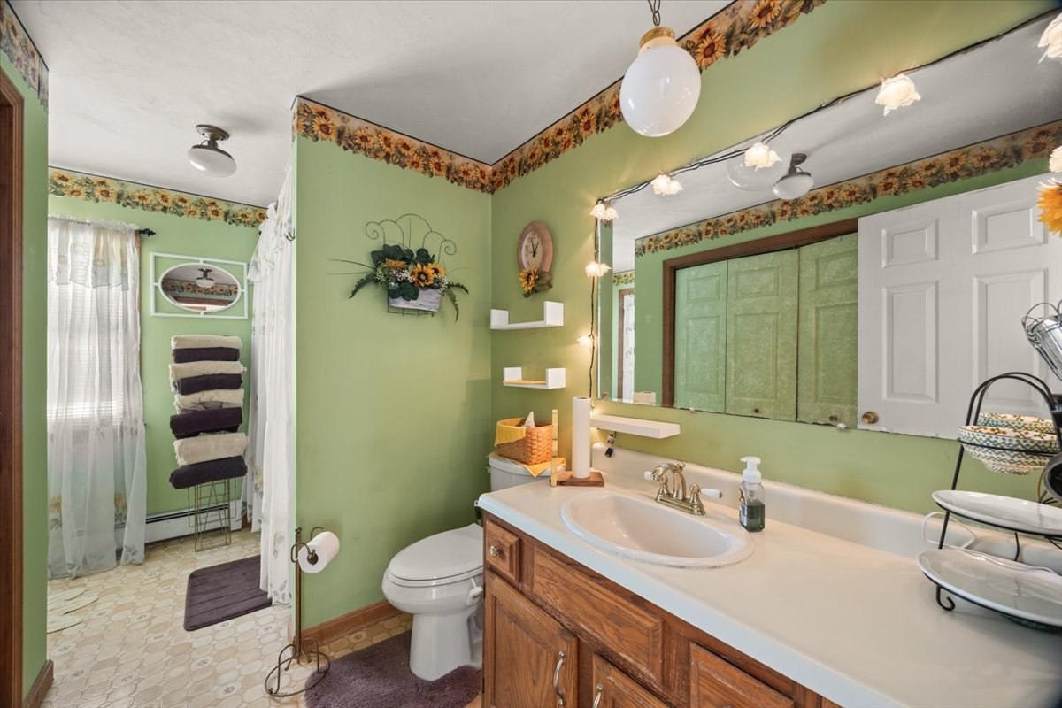 95 Crooked Ln Property Photo 11