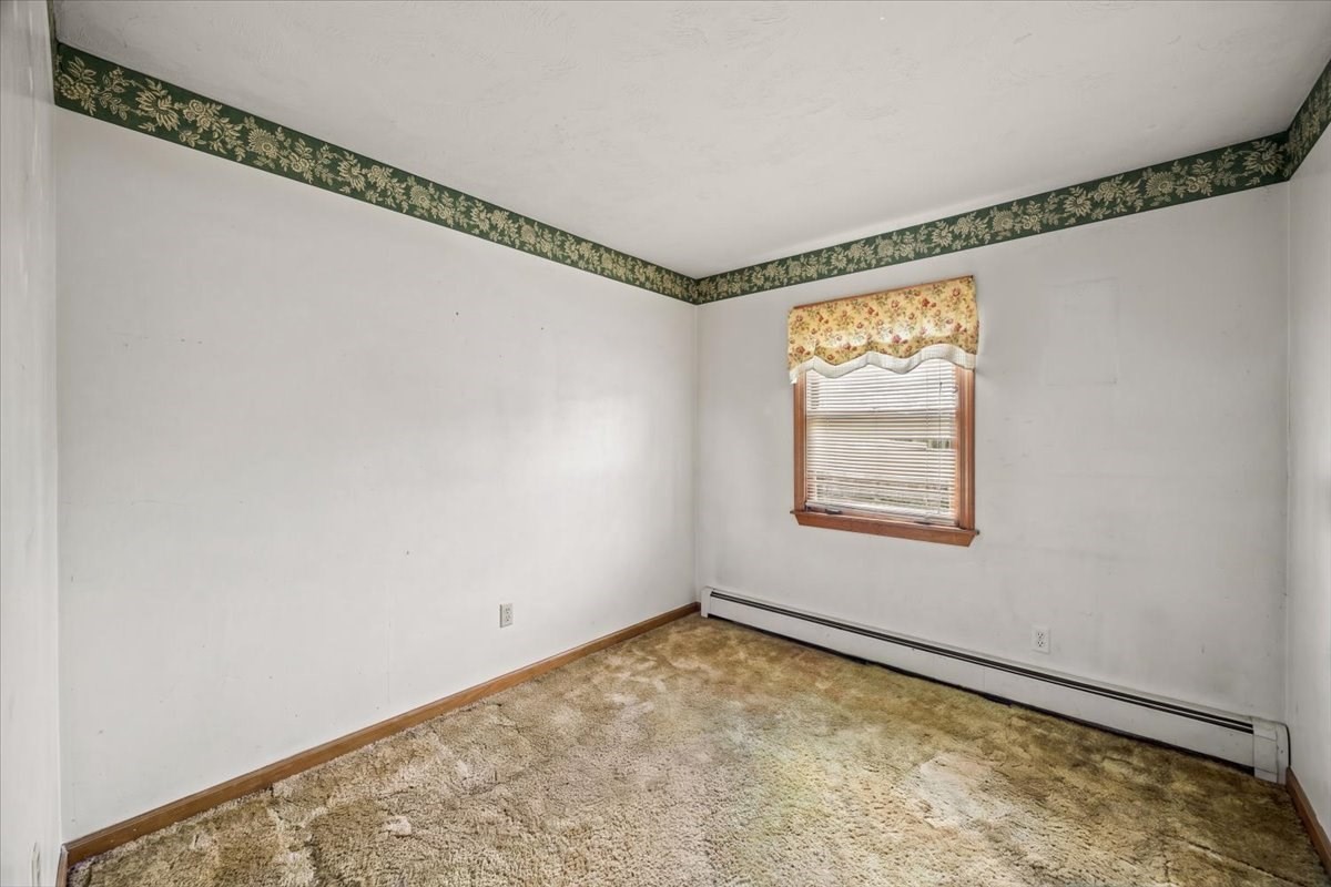 95 Crooked Ln Property Photo 12