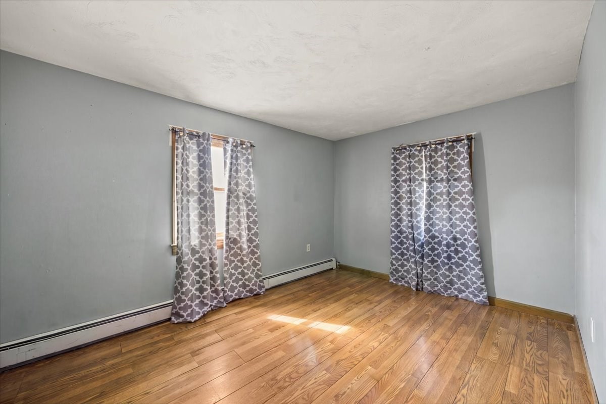 95 Crooked Ln Property Photo 13