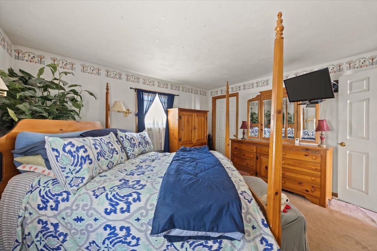 95 Crooked Ln Property Photo 15