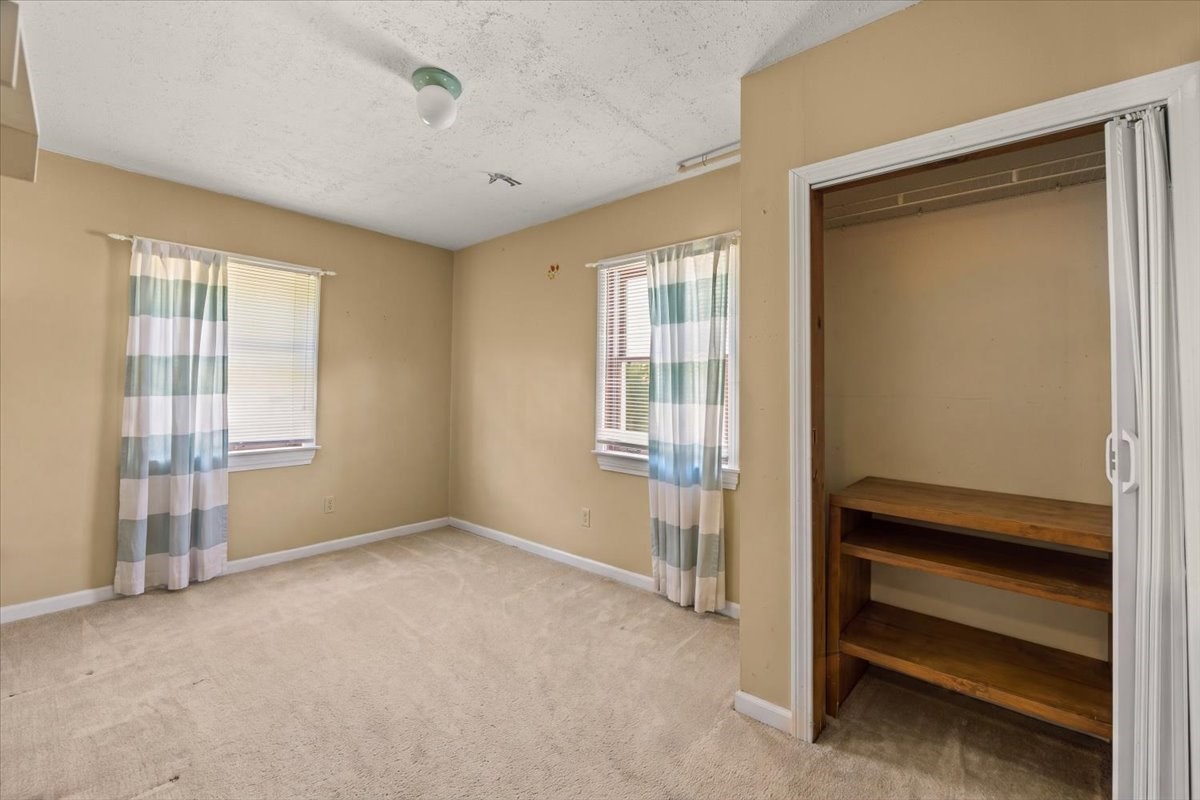 95 Crooked Ln Property Photo 19