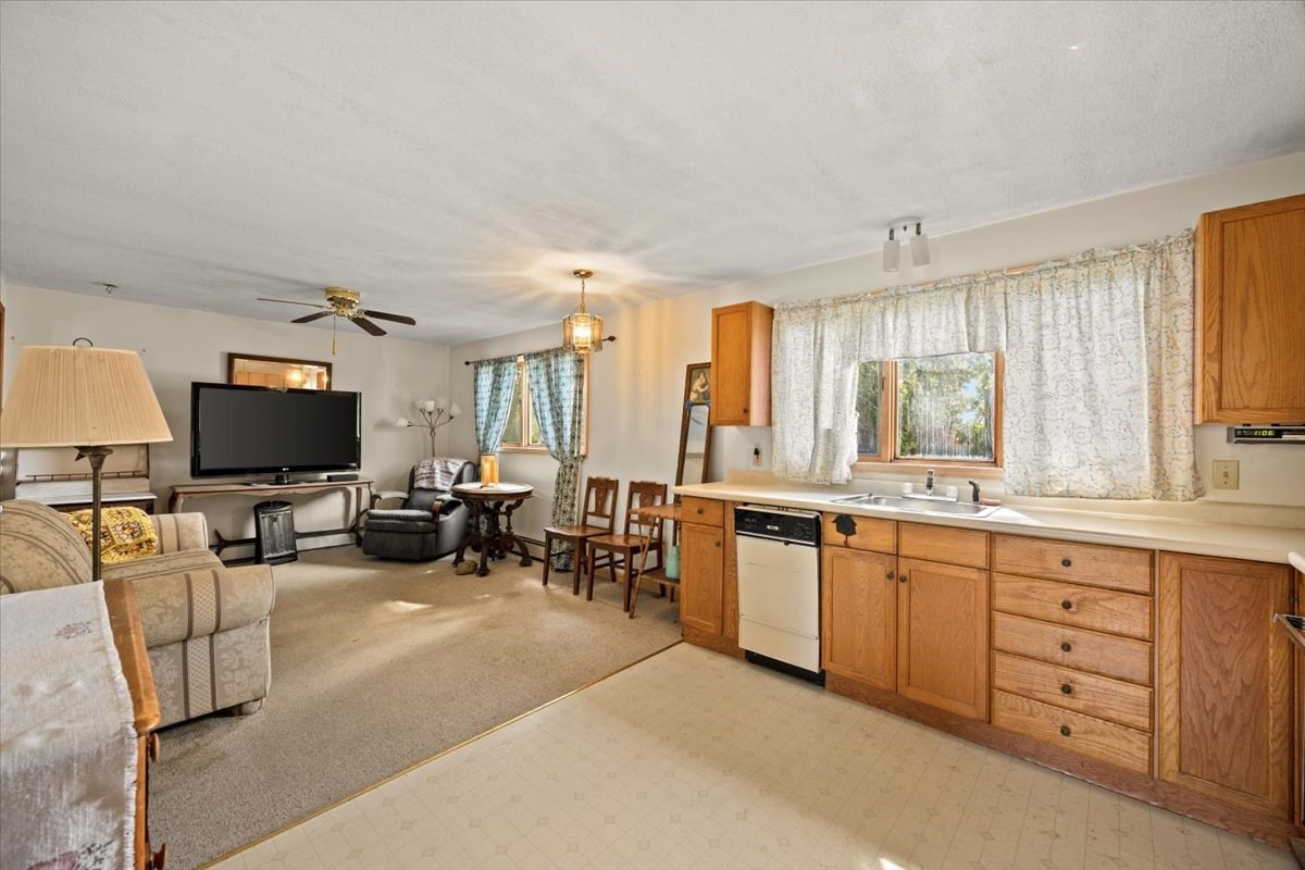 95 Crooked Ln Property Photo 21