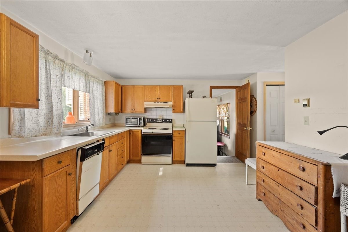 95 Crooked Ln Property Photo 22