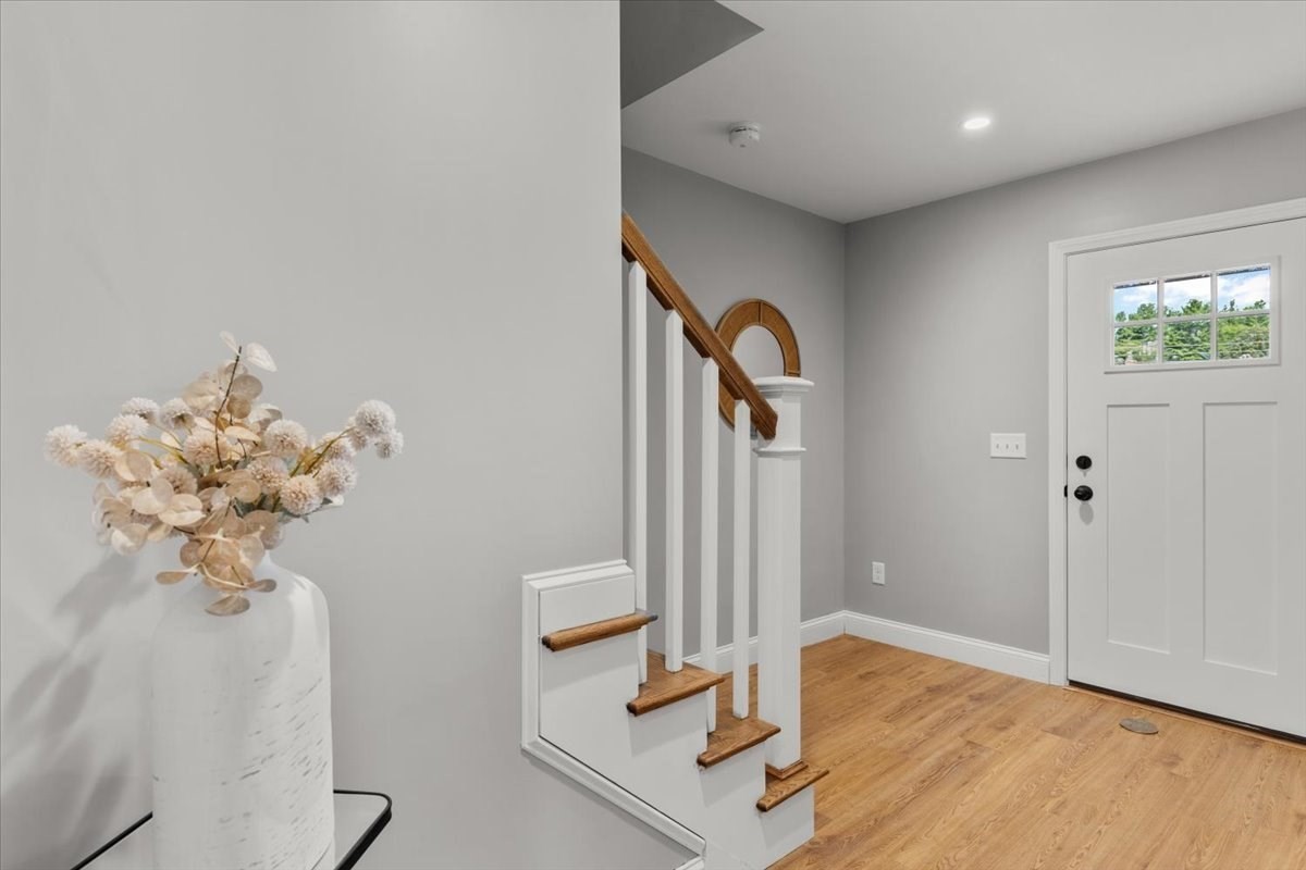 19 Hunter St. # 2 Property Photo 6