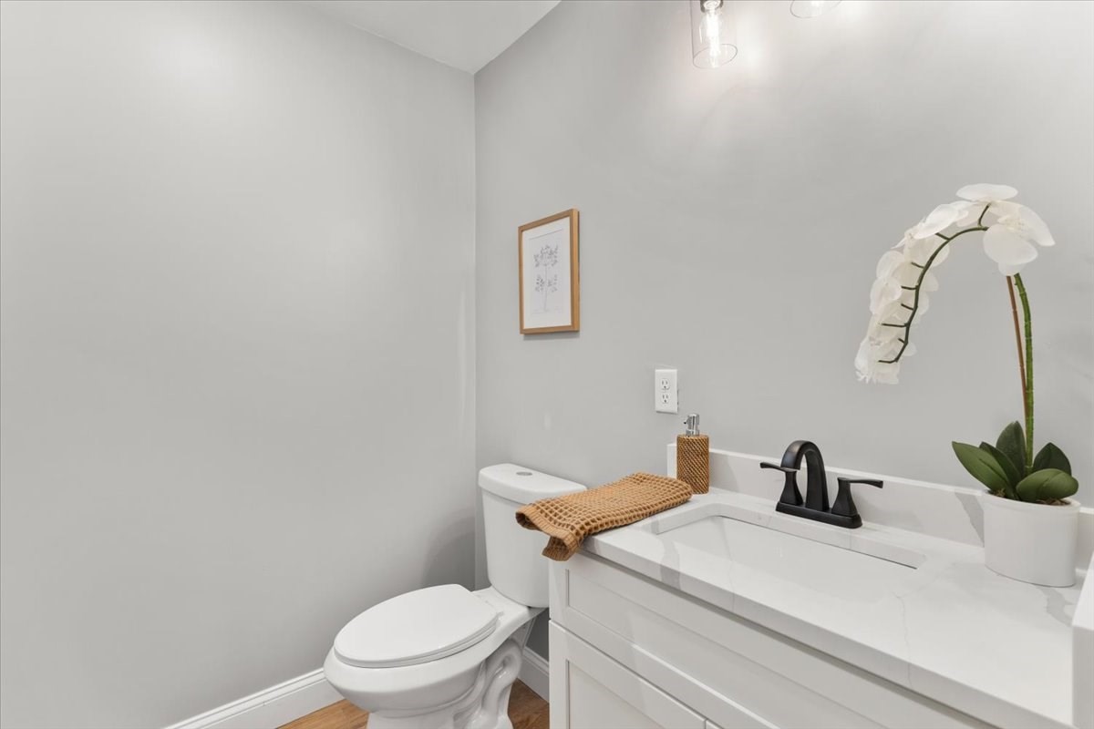 19 Hunter St. # 2 Property Photo 8