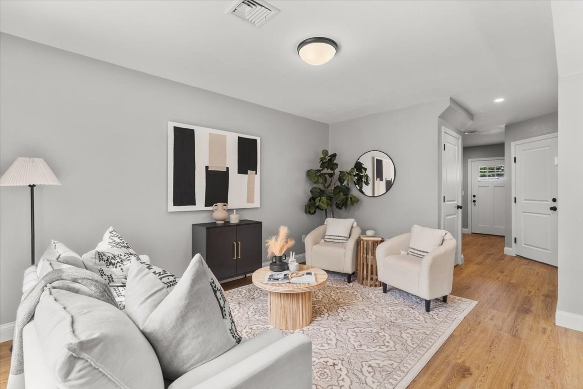 19 Hunter St. # 2 Property Photo 11