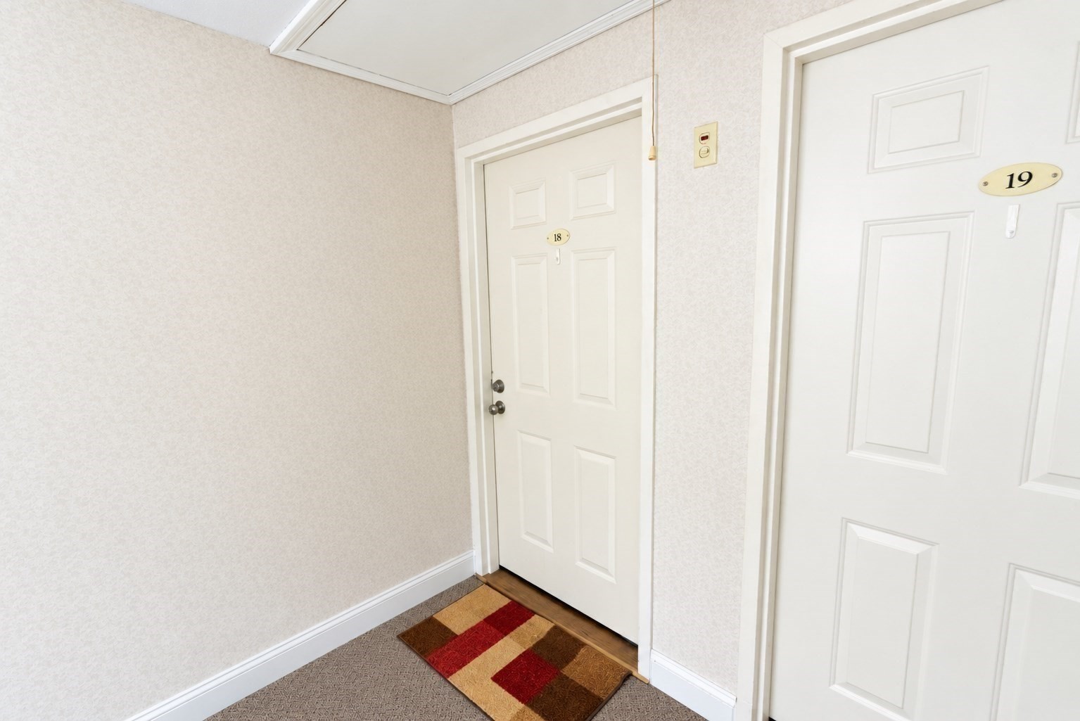 2320 Skyline Dr # 18 Property Photo 3