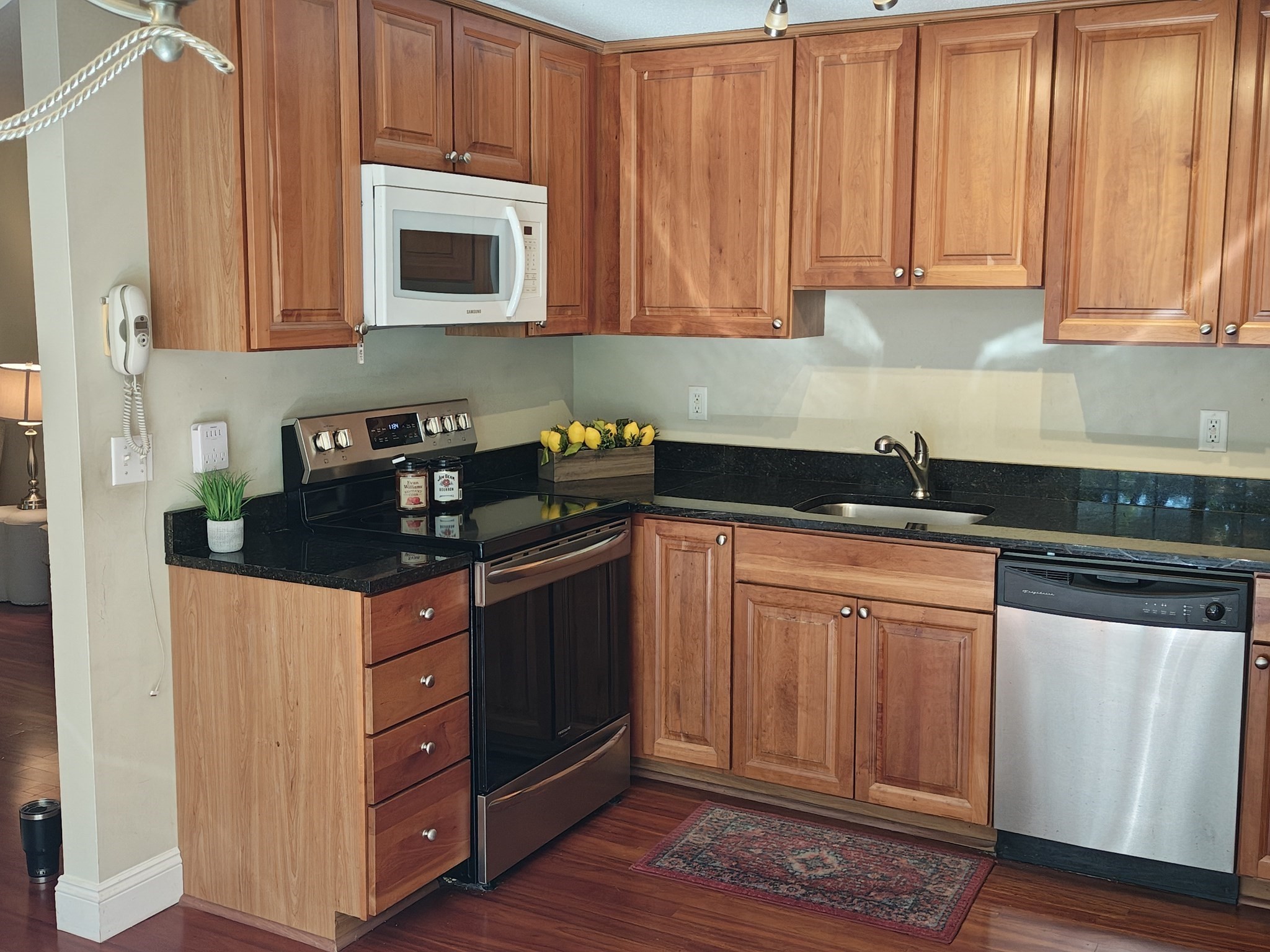 2320 Skyline Dr # 18 Property Photo 4