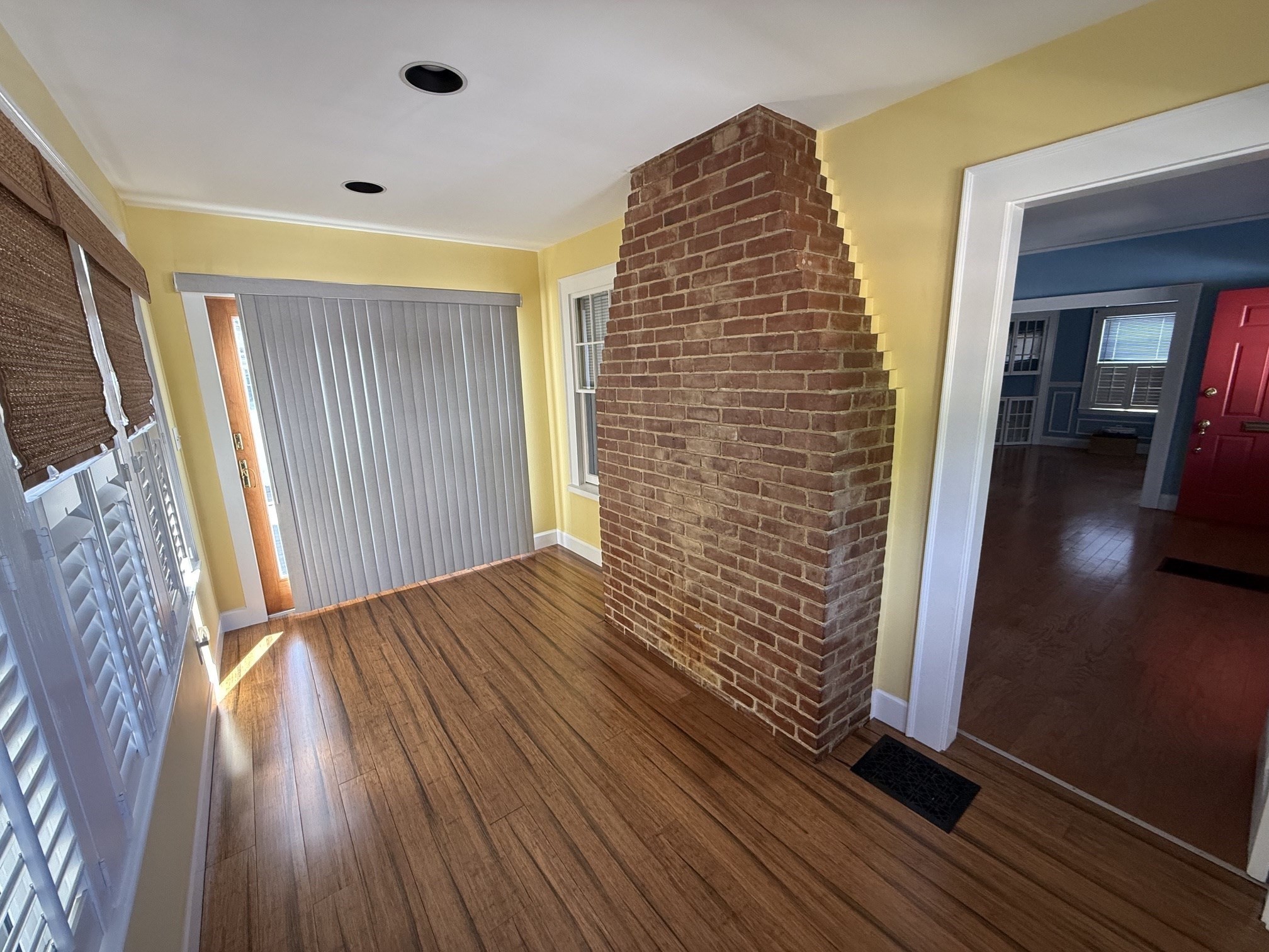 71 Ocean St Property Photo 5