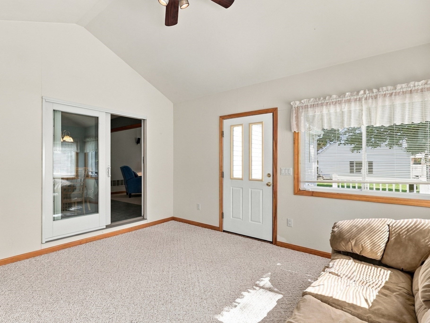 473 Main Street Property Photo 15