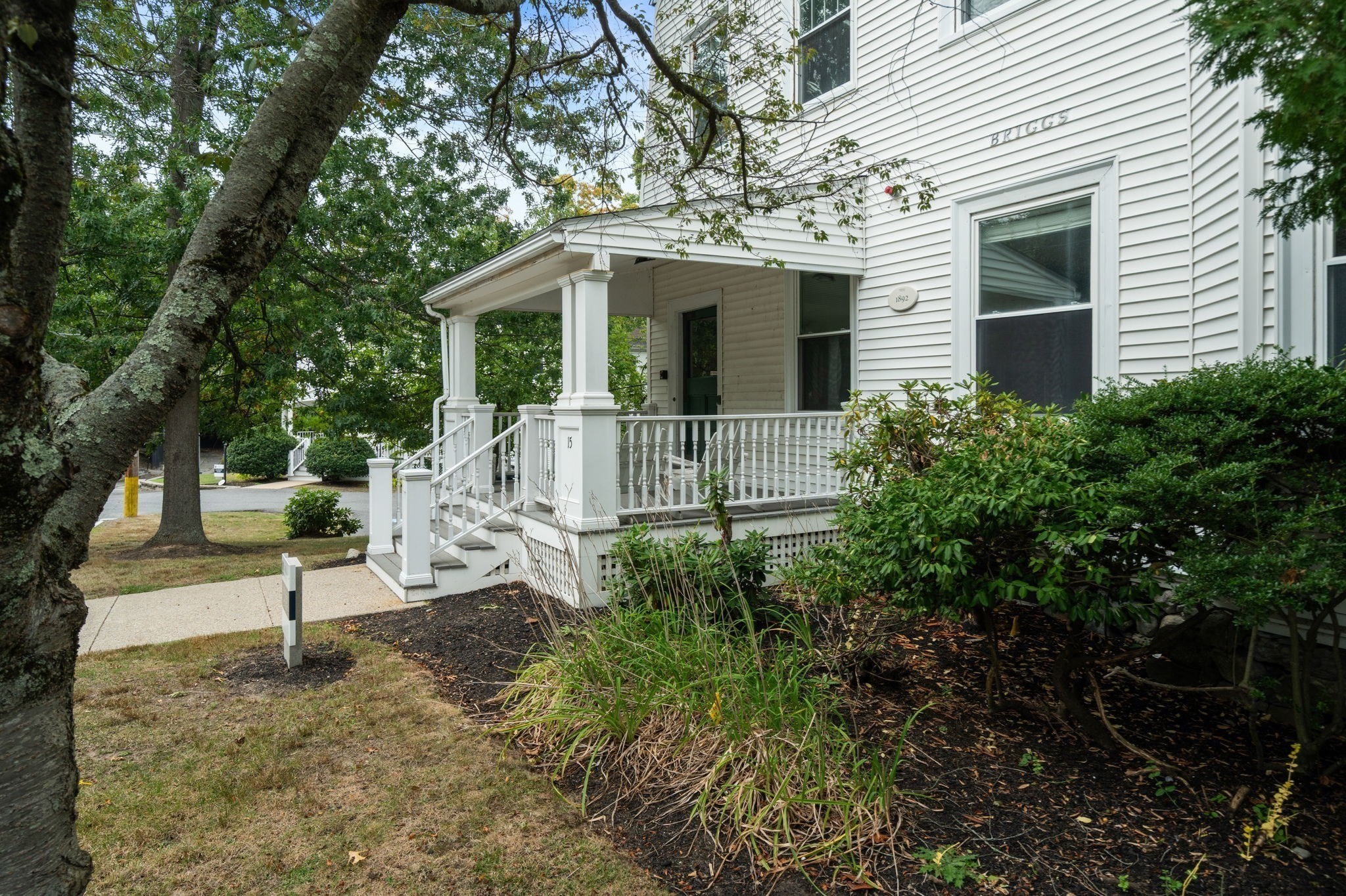 15 Maple Ter Property Photo 1