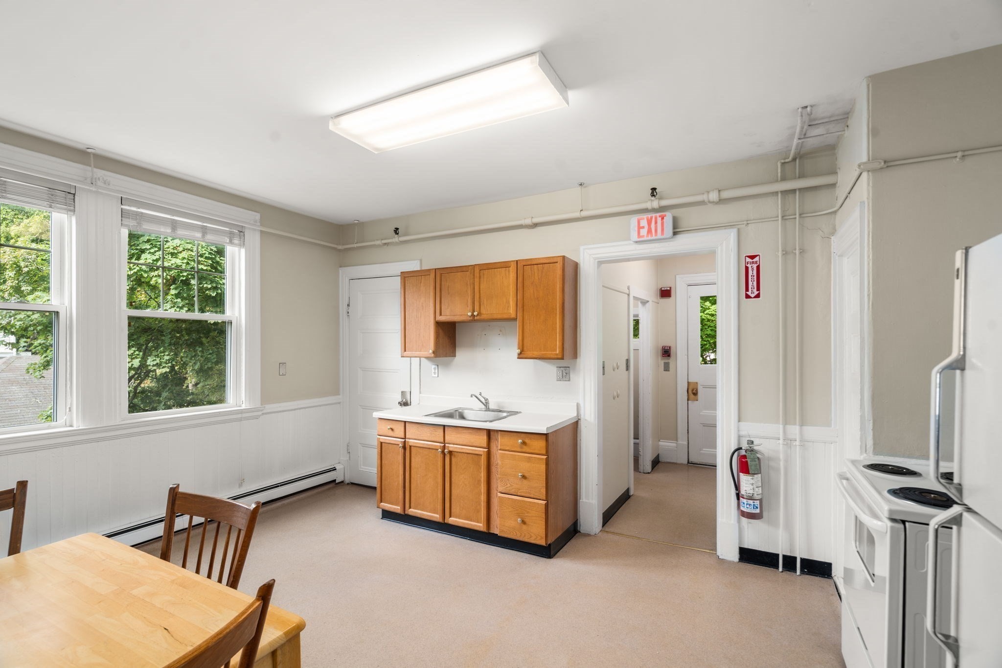 15 Maple Ter Property Photo 3