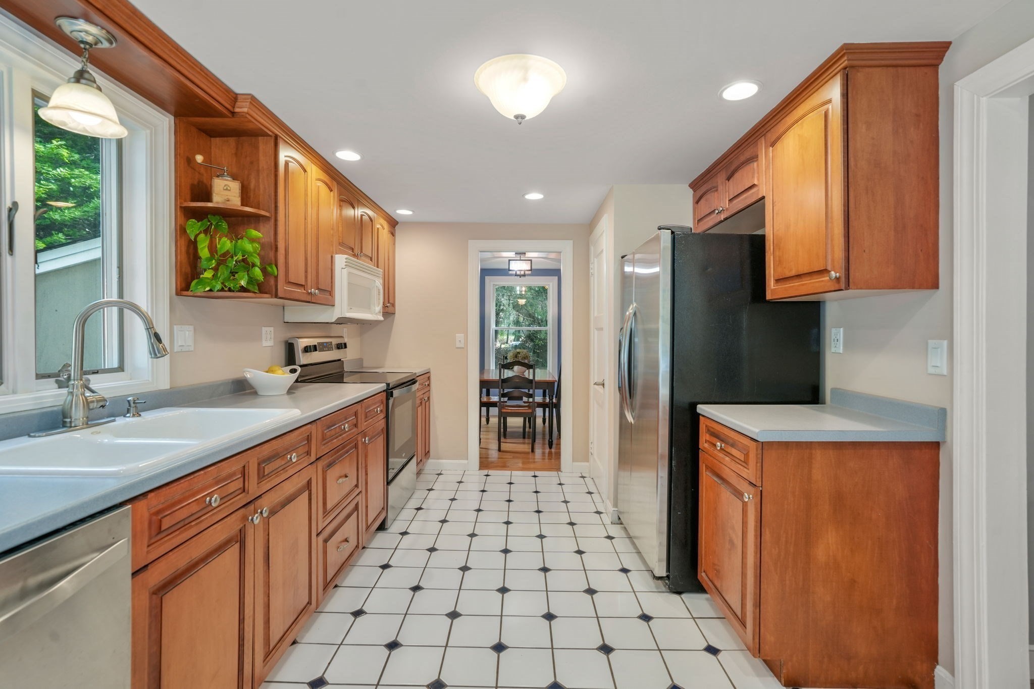 452 Chestnut St Property Photo 6