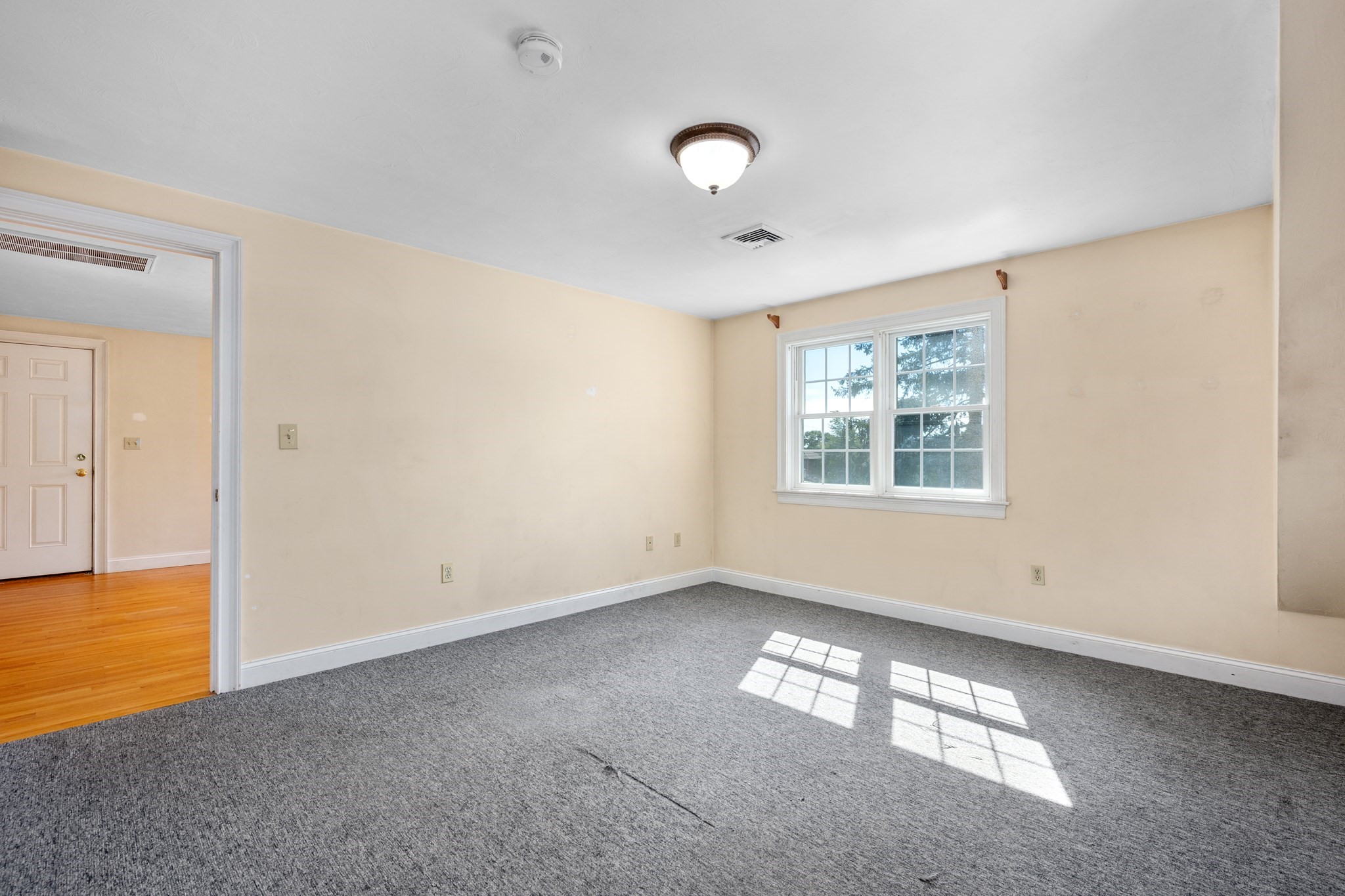 53 Main Ave Property Photo 32
