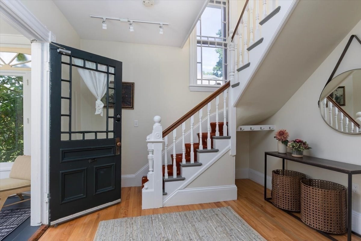 16 Abbott Street Property Photo 6