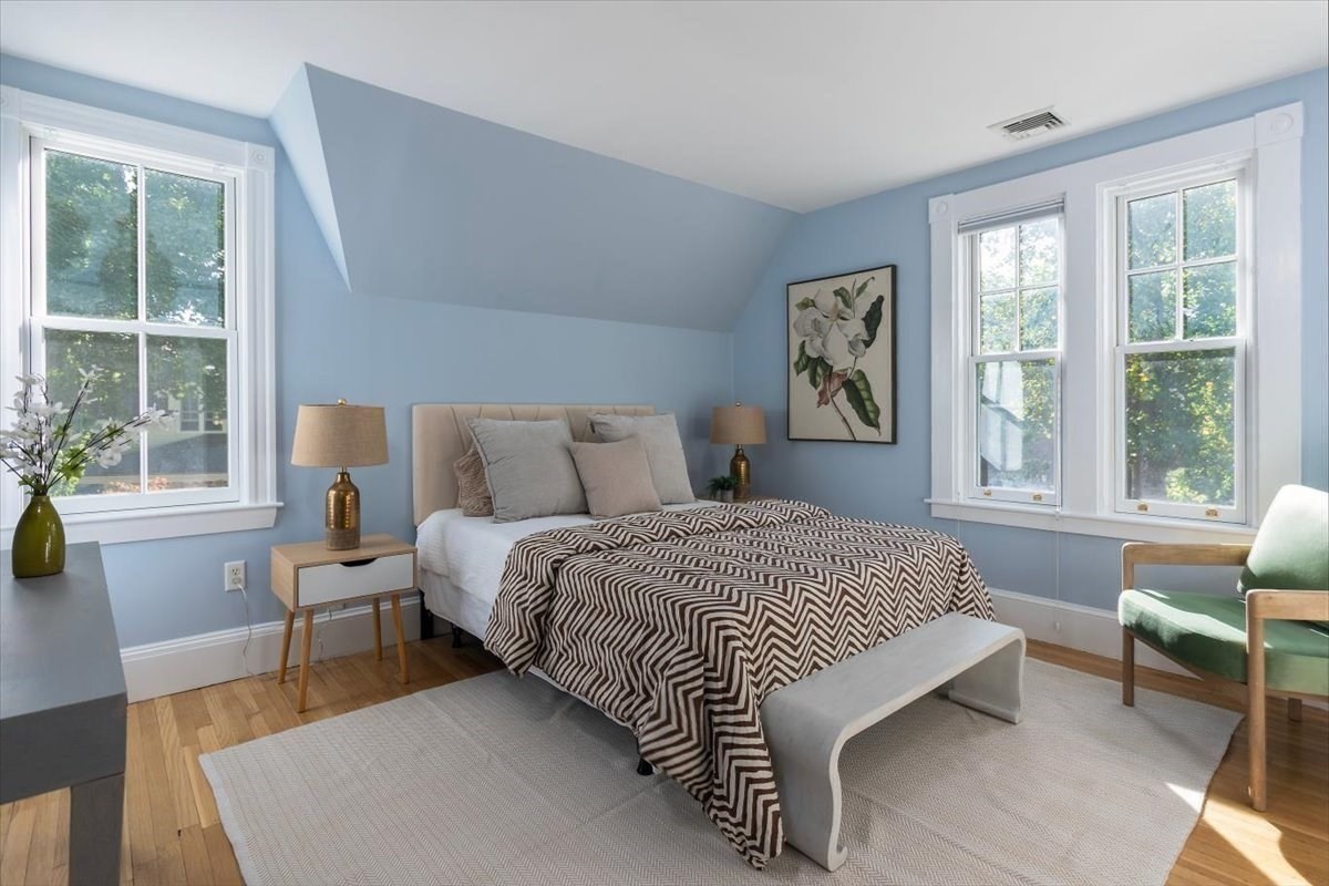16 Abbott Street Property Photo 18