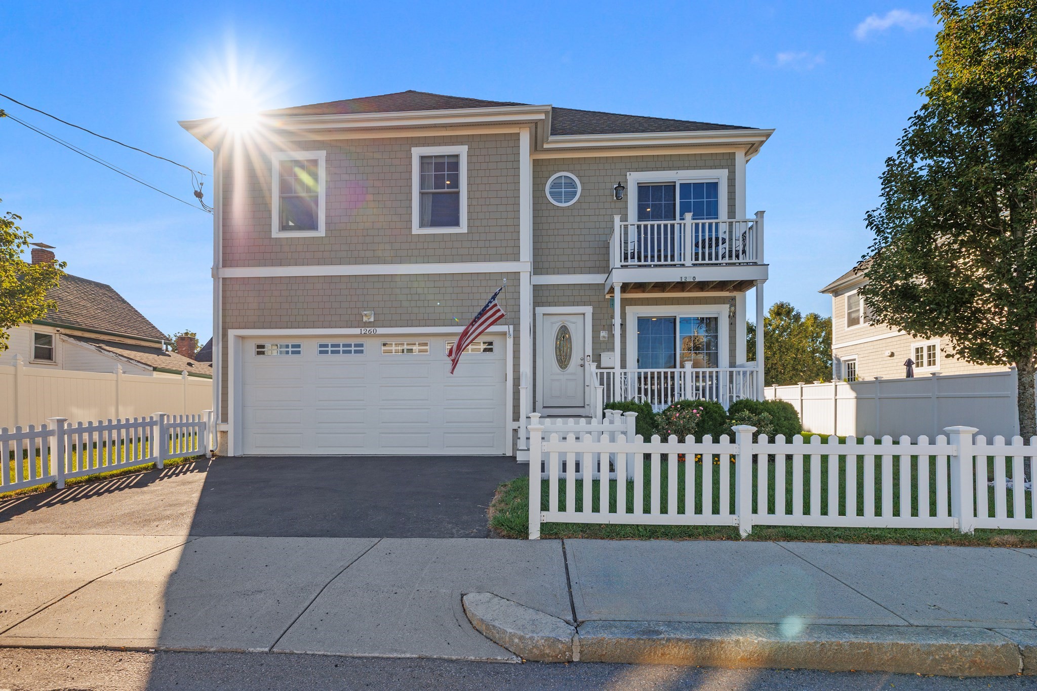 1260 Sea Street Property Photo 1