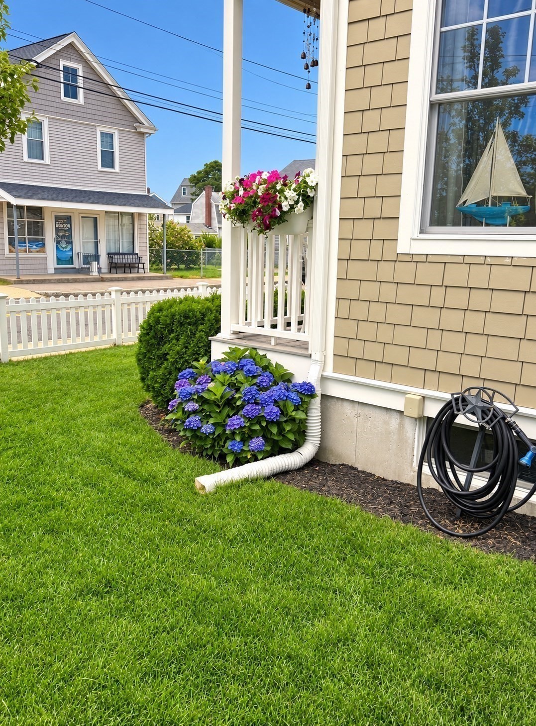 1260 Sea Street Property Photo 5