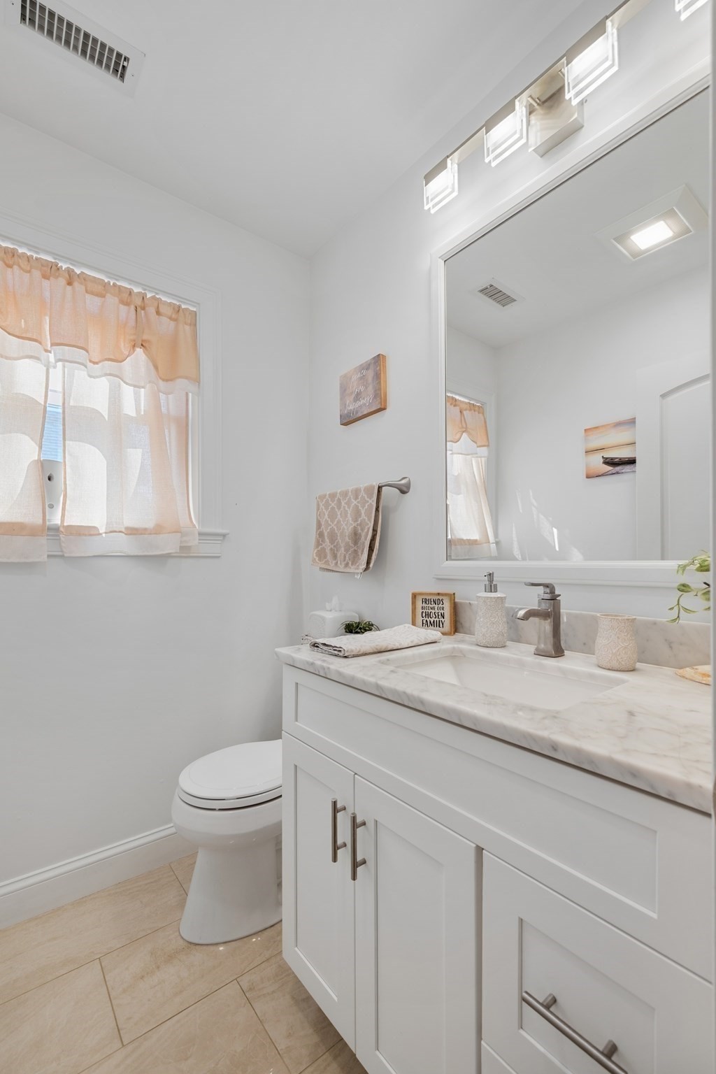 1260 Sea Street Property Photo 15