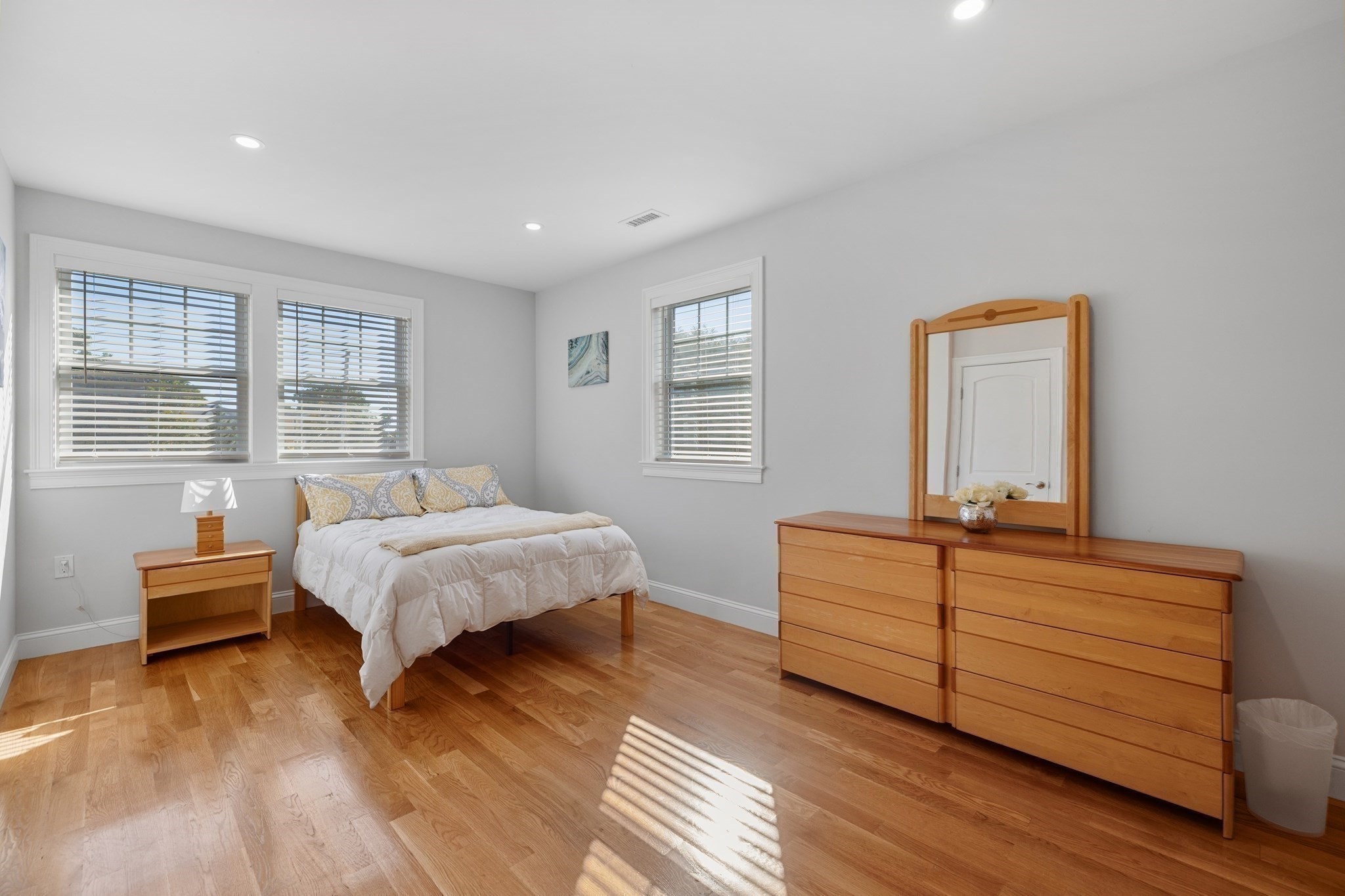 1260 Sea Street Property Photo 16