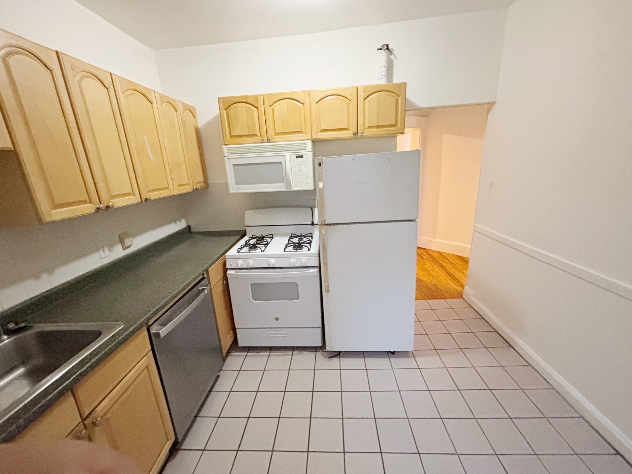 52 Cummings Rd Property Photo 4