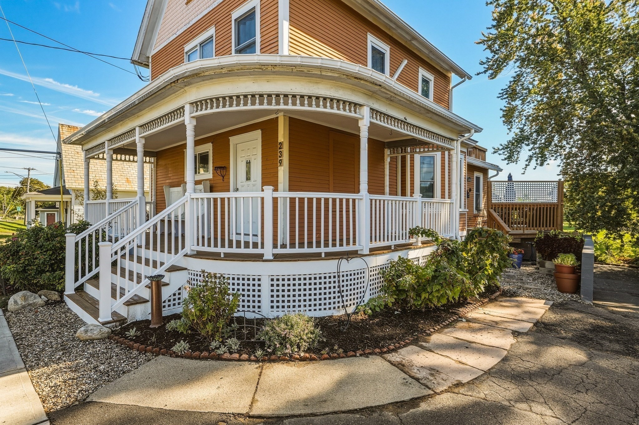 239 Bridge Street Property Photo 1
