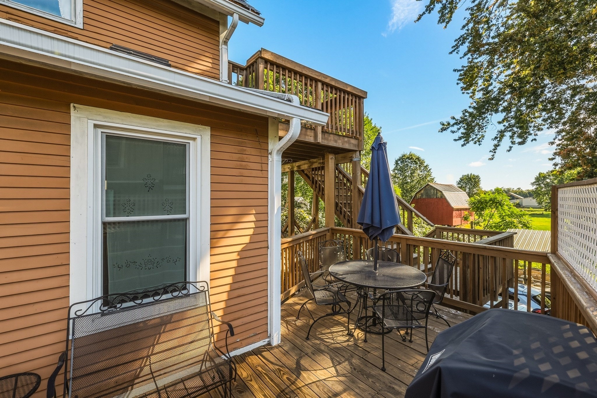 239 Bridge Street Property Photo 5