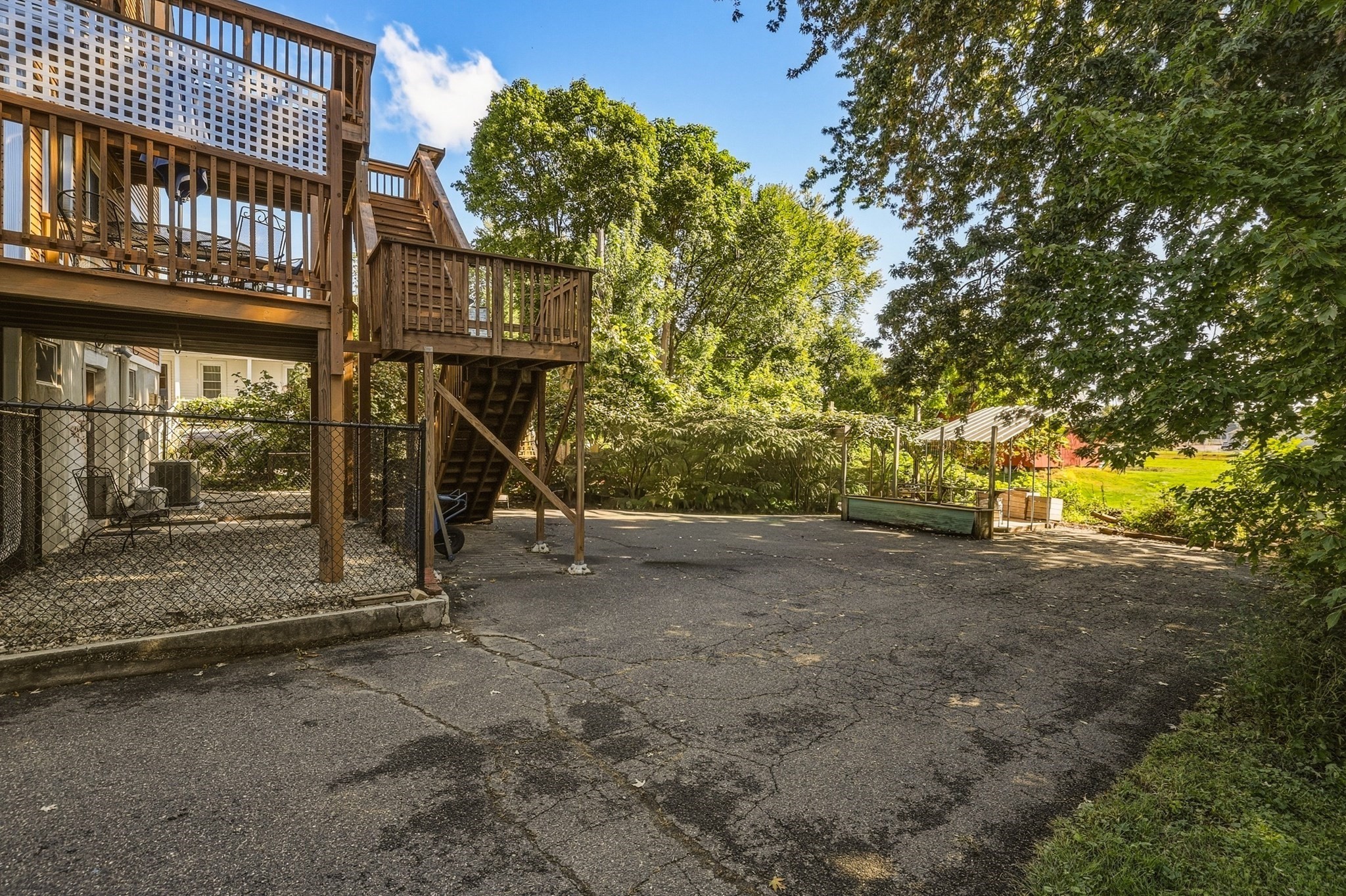 239 Bridge Street Property Photo 7