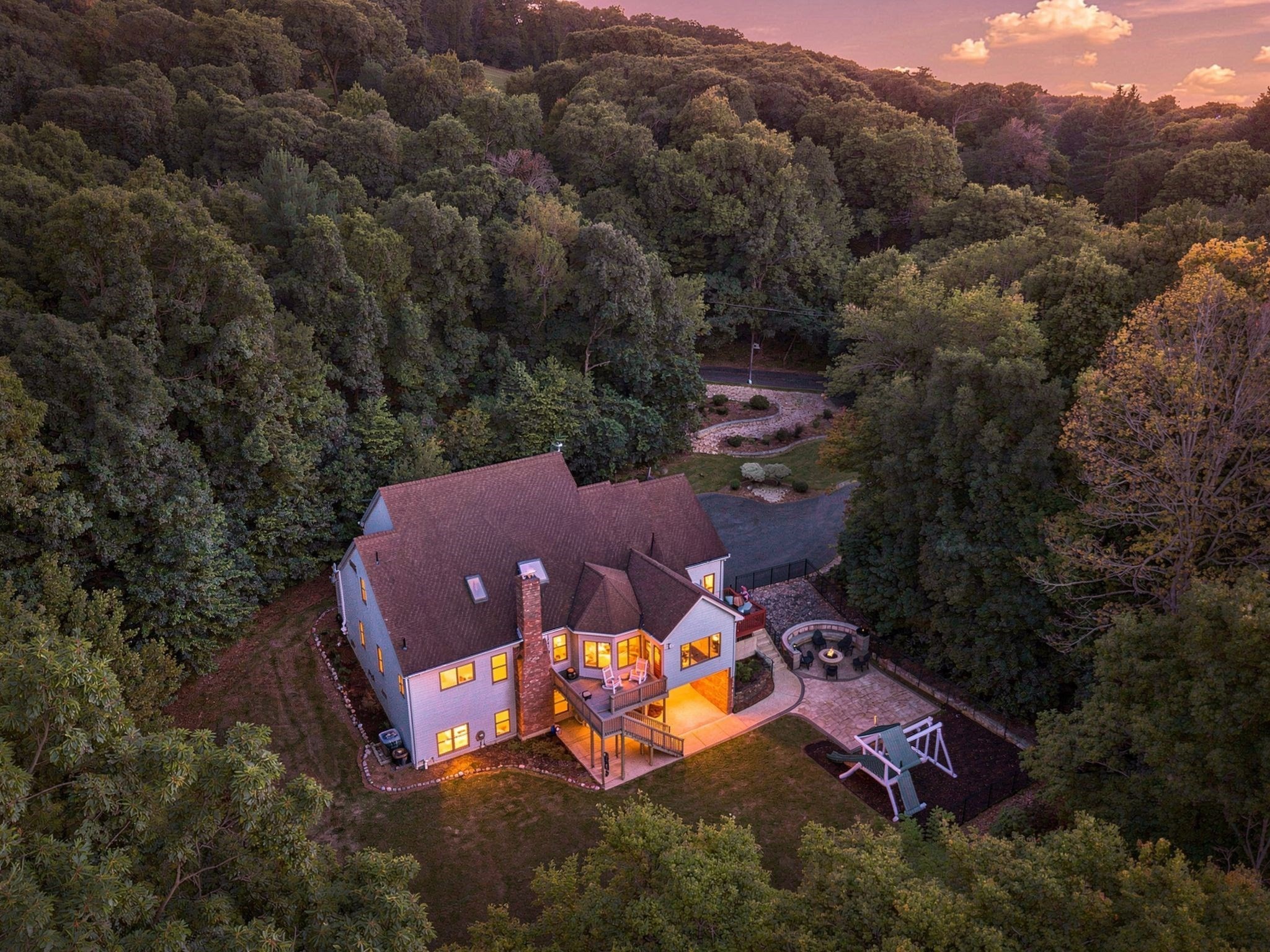 2 Highview Circle Property Photo 1
