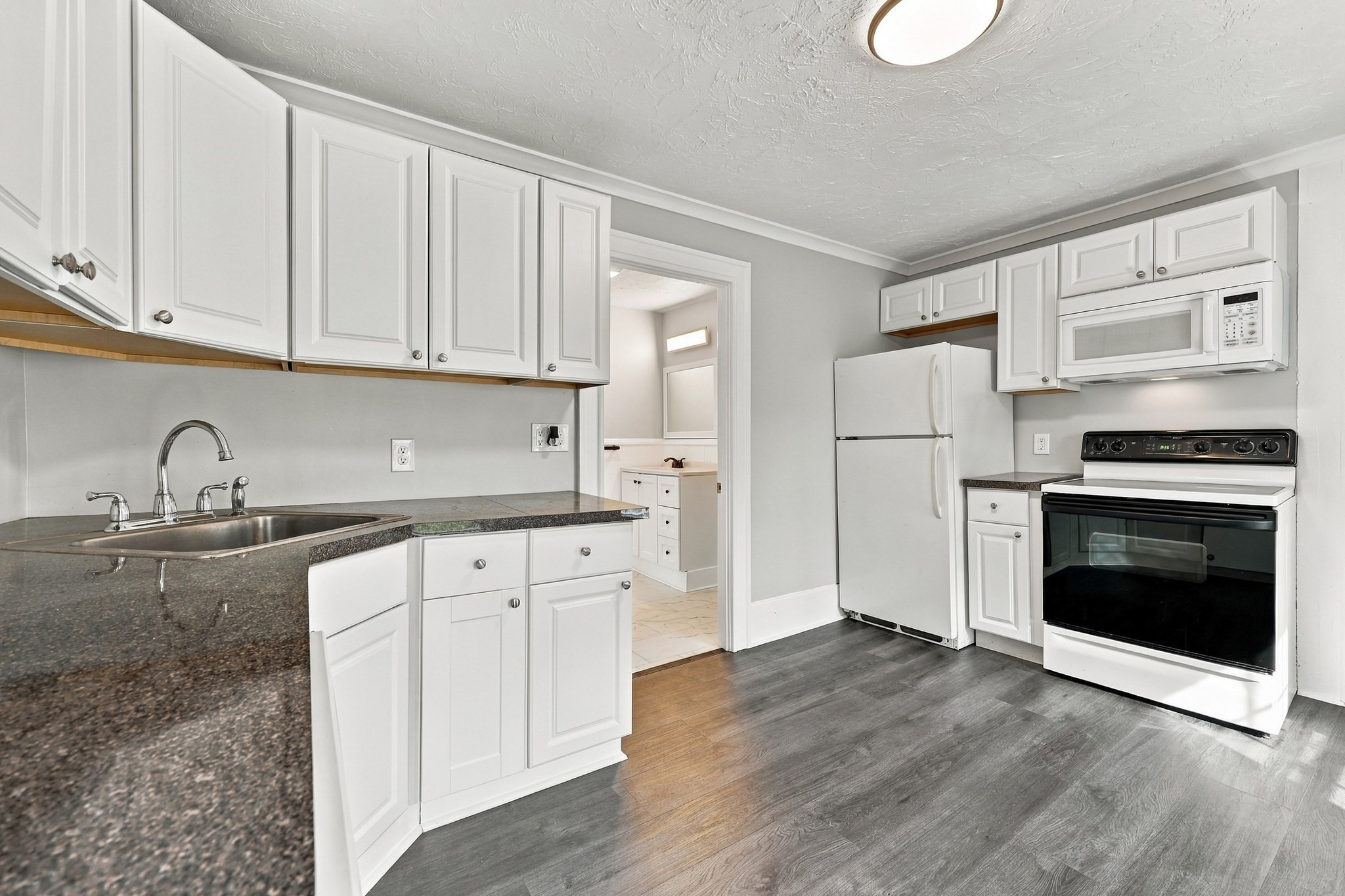 14 Central St # 2 Property Photo 4