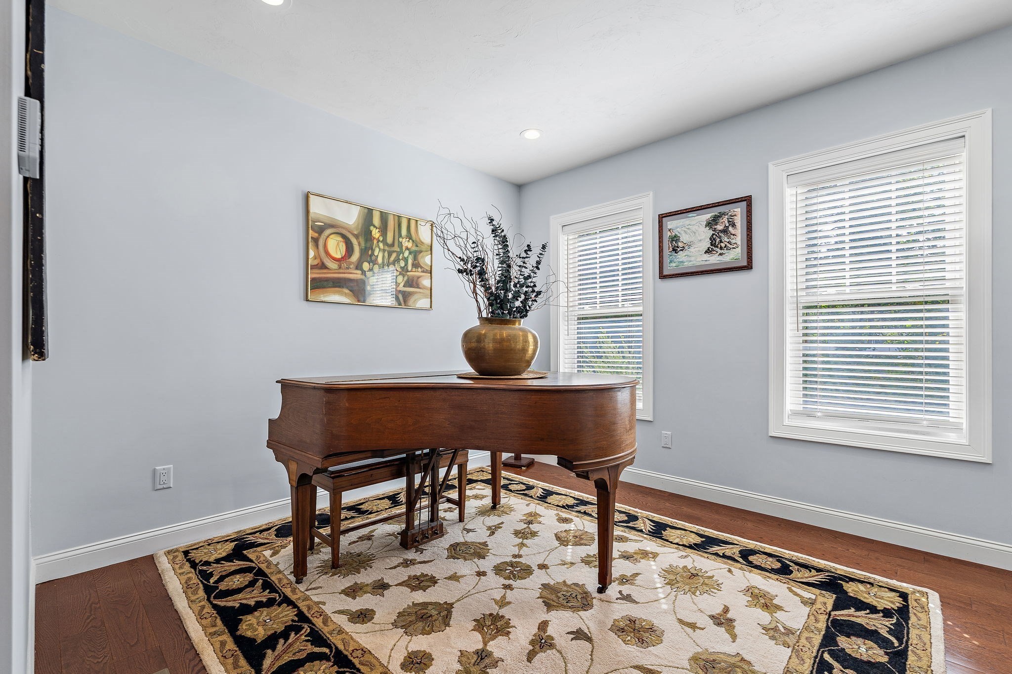 4 Wisteria Lane Property Photo 4