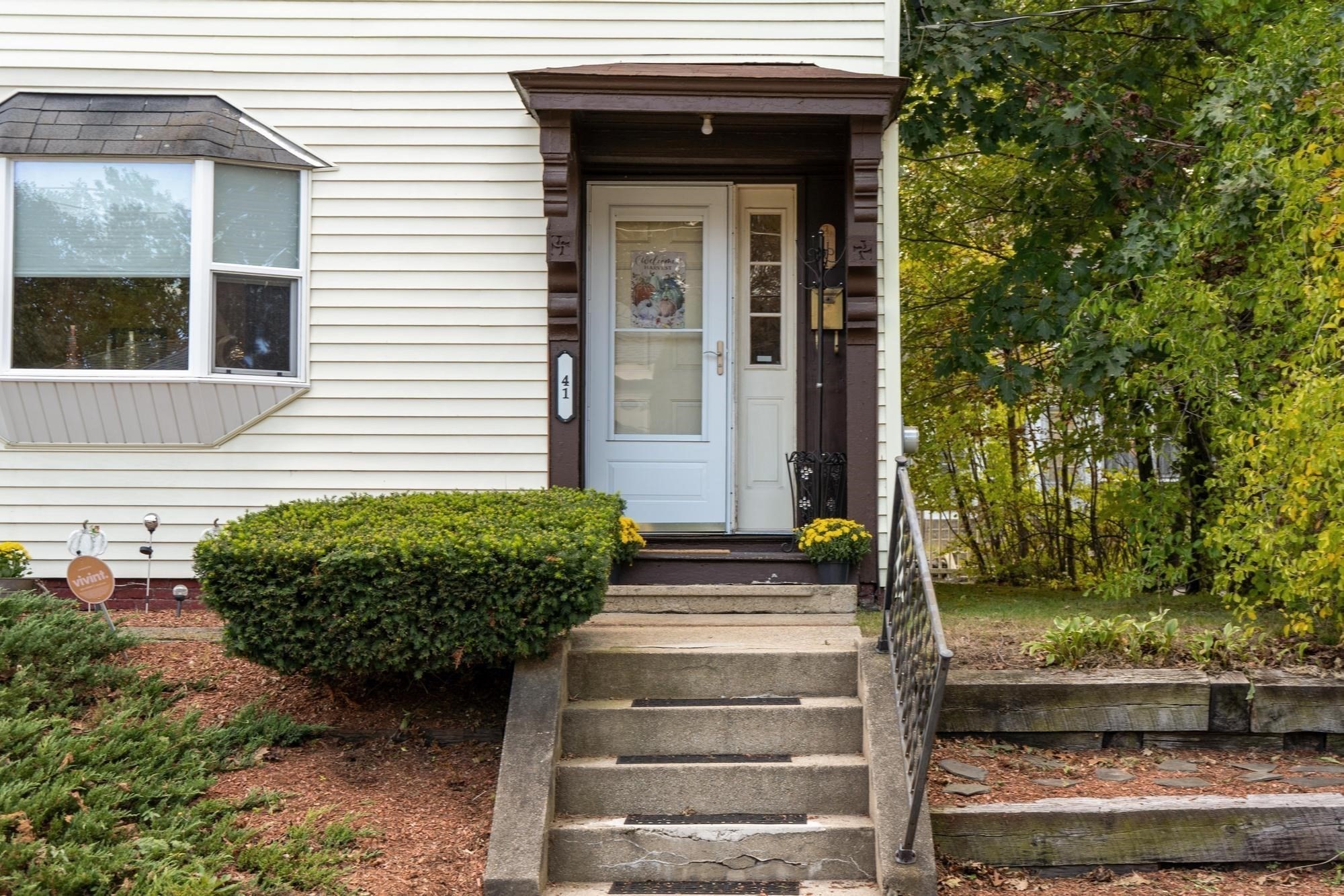 41 Smith St Property Photo 2