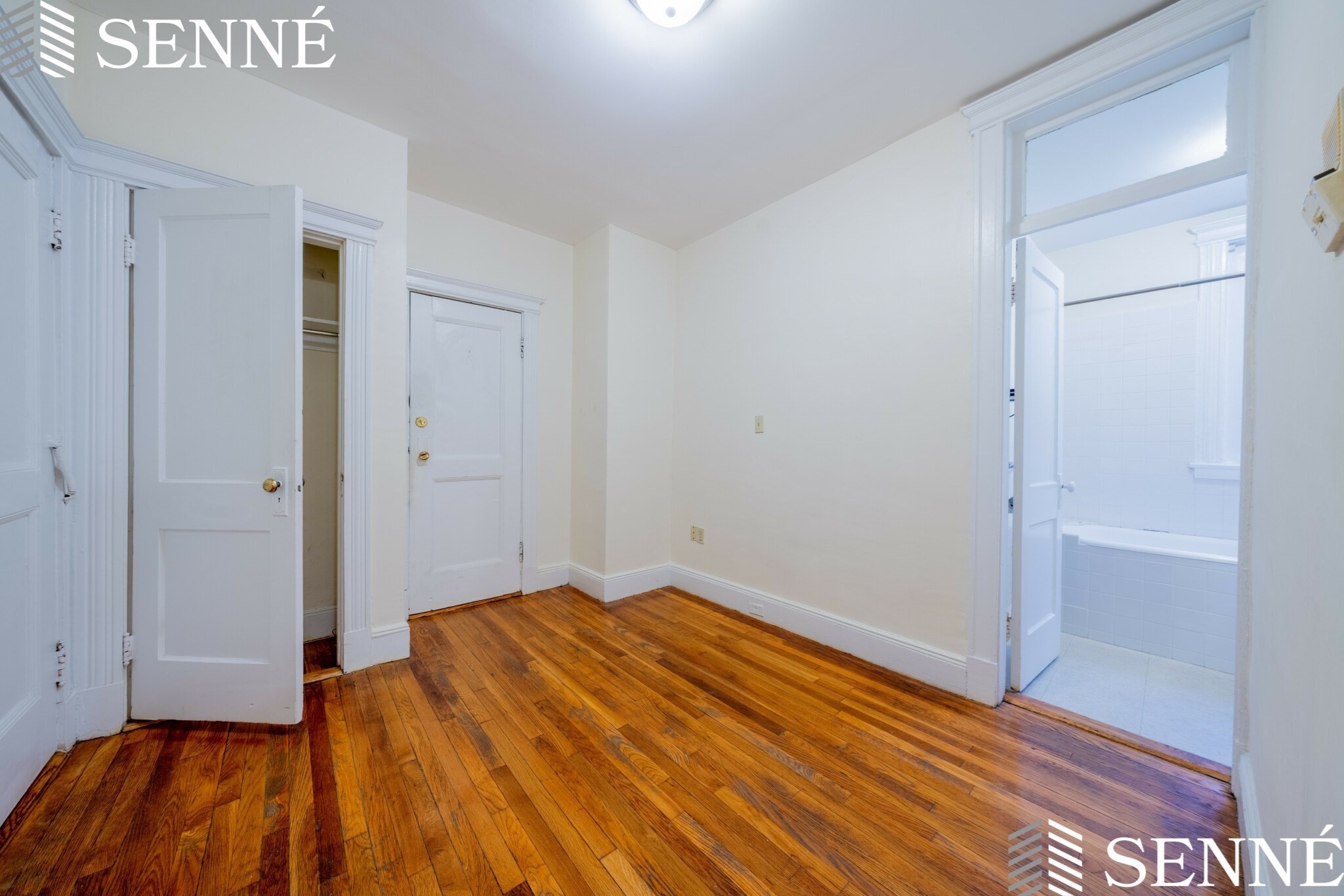 333 Harvard # 9 Property Photo 8