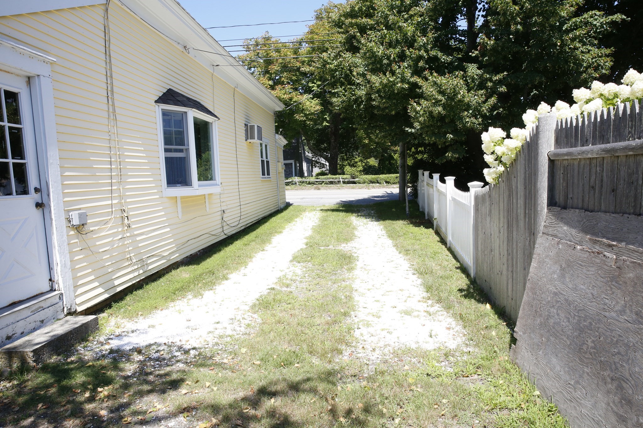 2653 Main St Property Photo 4
