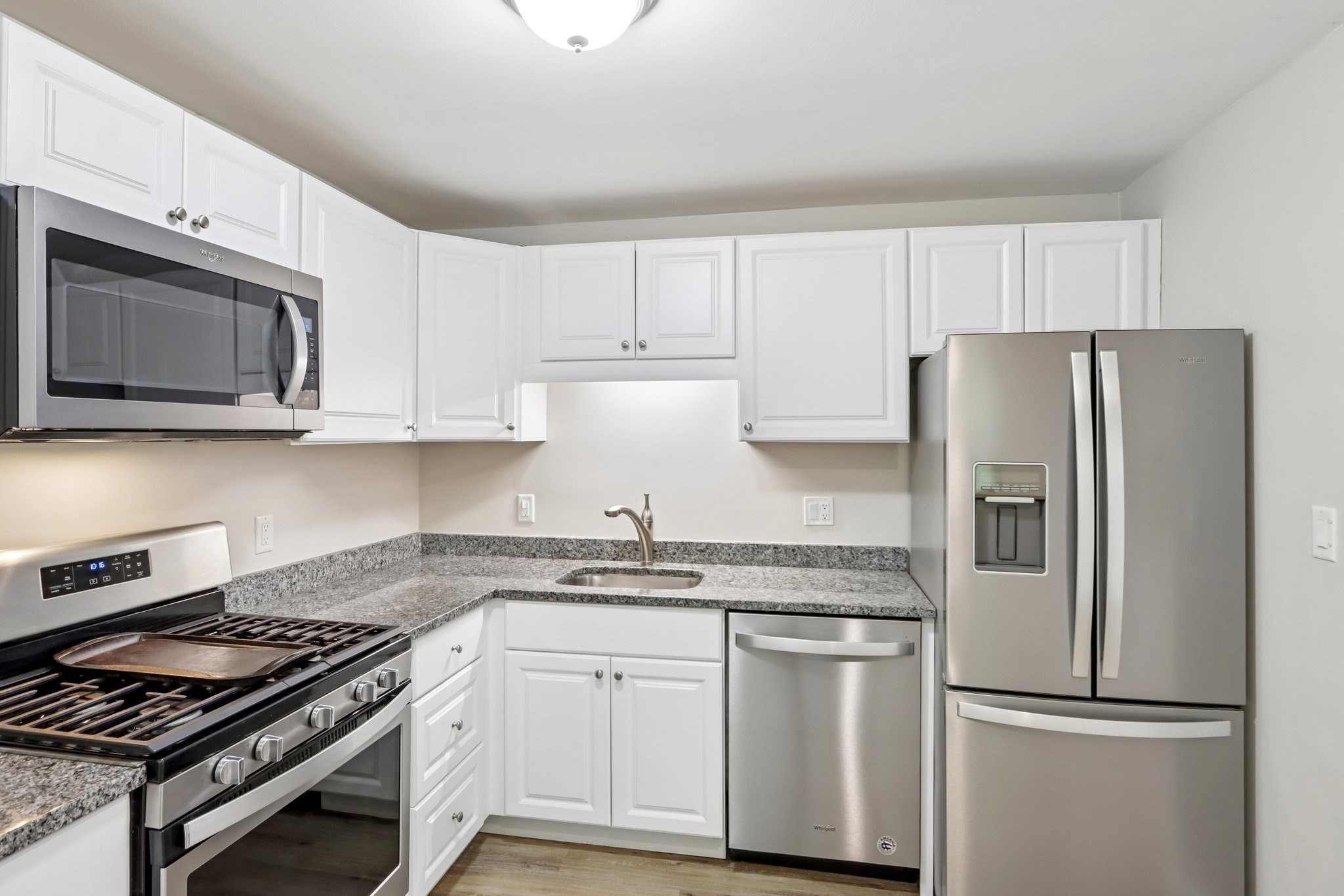 58 Edgelawn Ave # 8 Property Photo 5