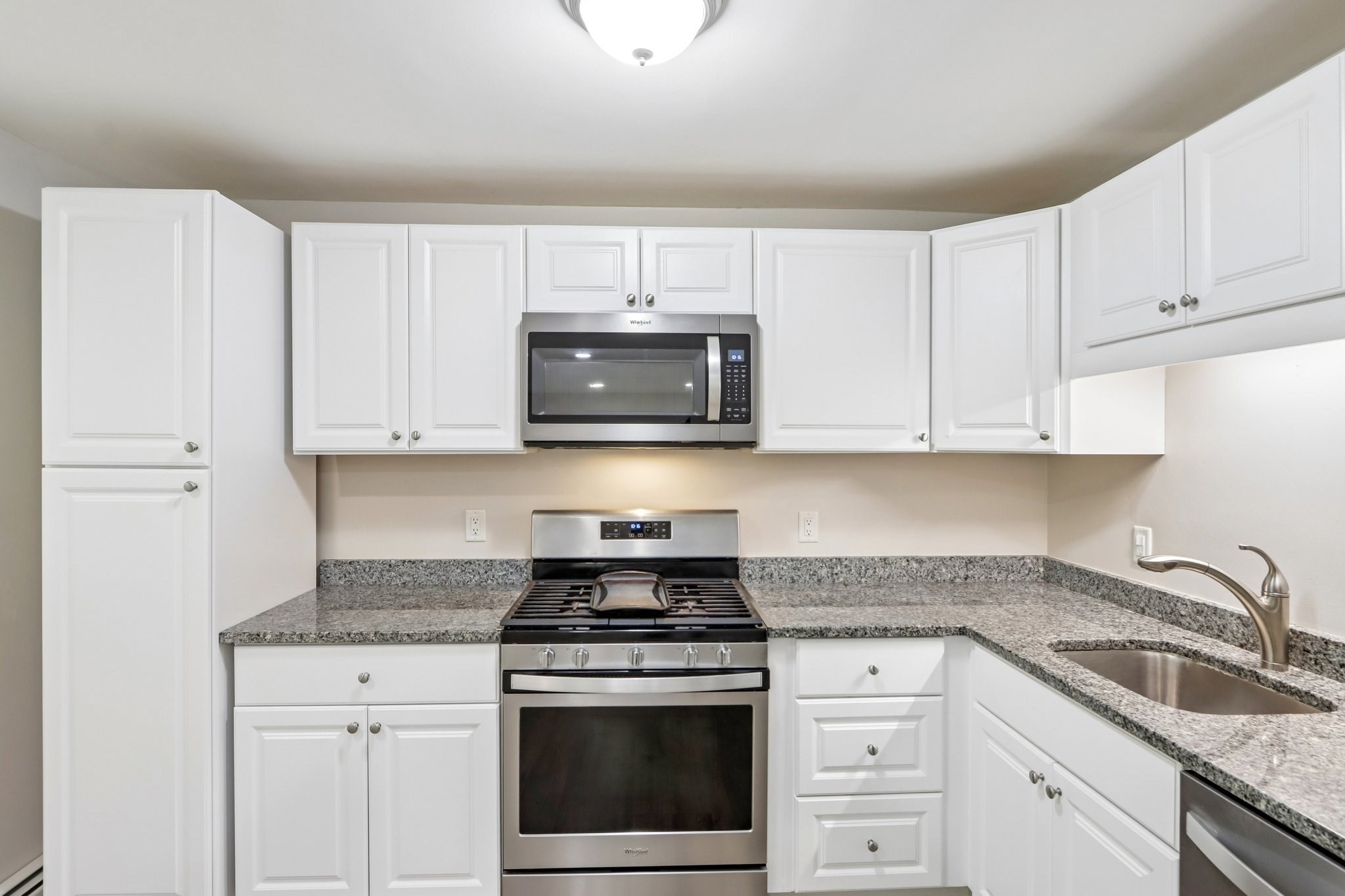 58 Edgelawn Ave # 8 Property Photo 6