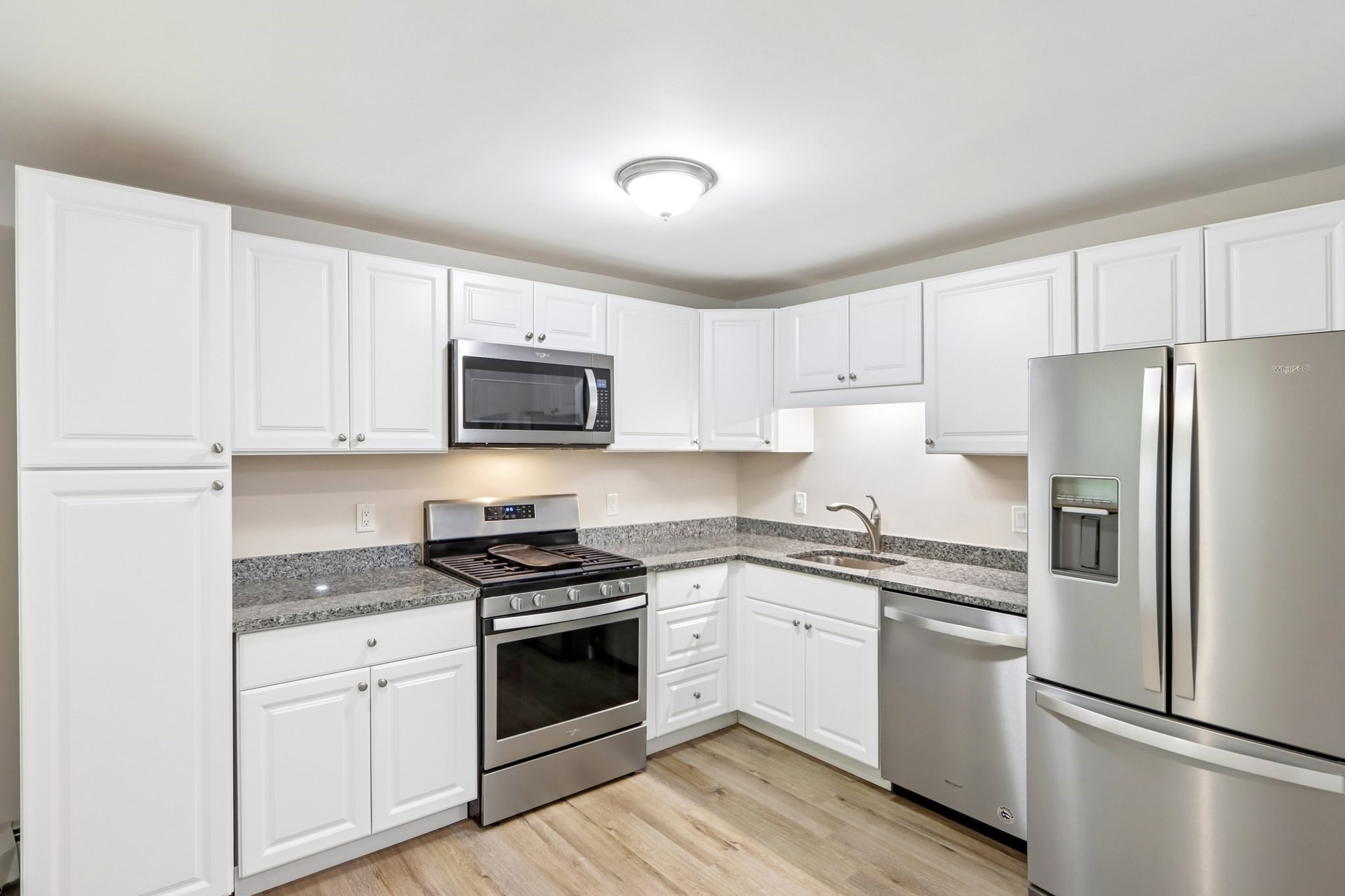 58 Edgelawn Ave # 8 Property Photo 8
