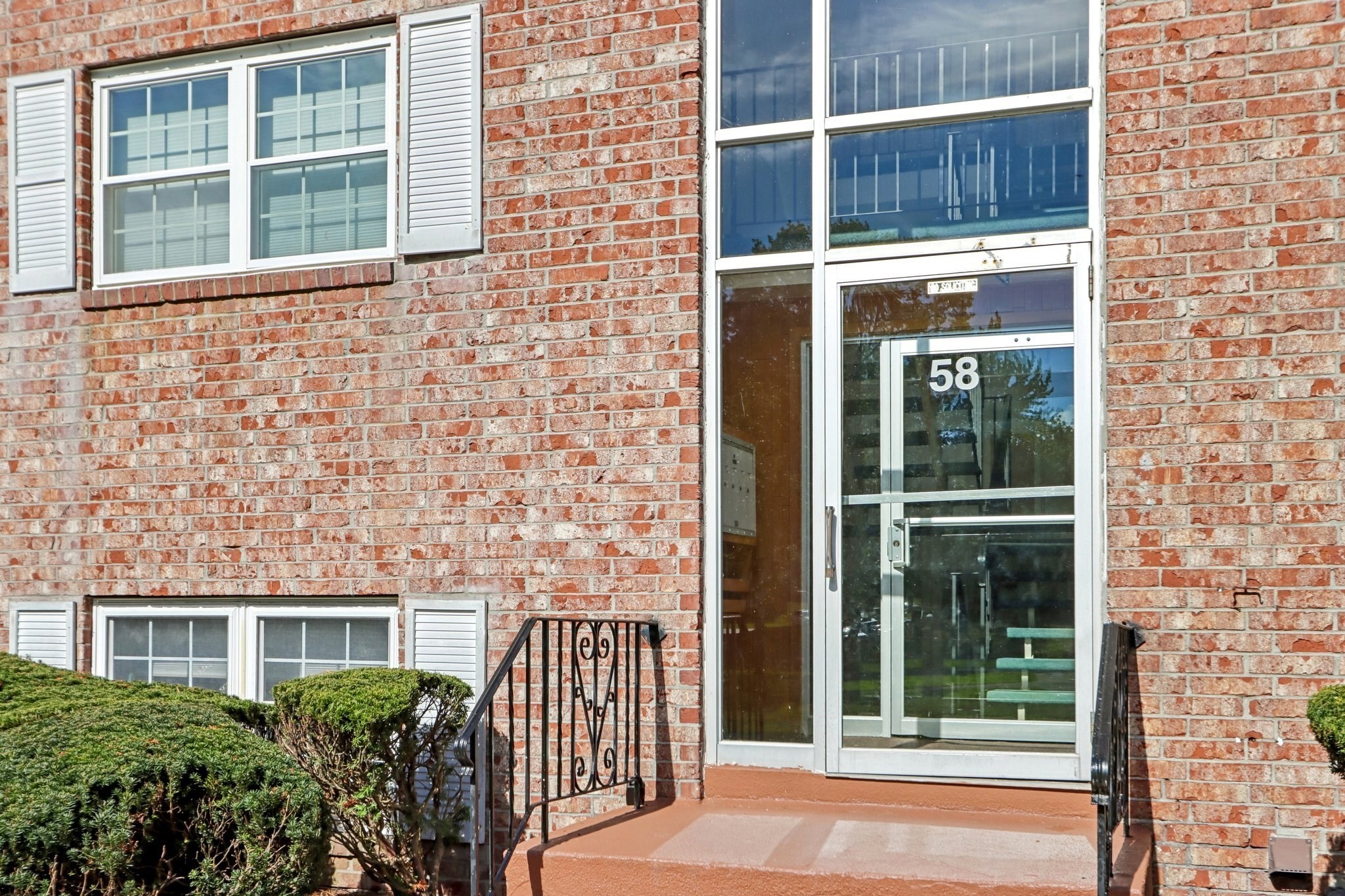 58 Edgelawn Ave # 8 Property Photo 17