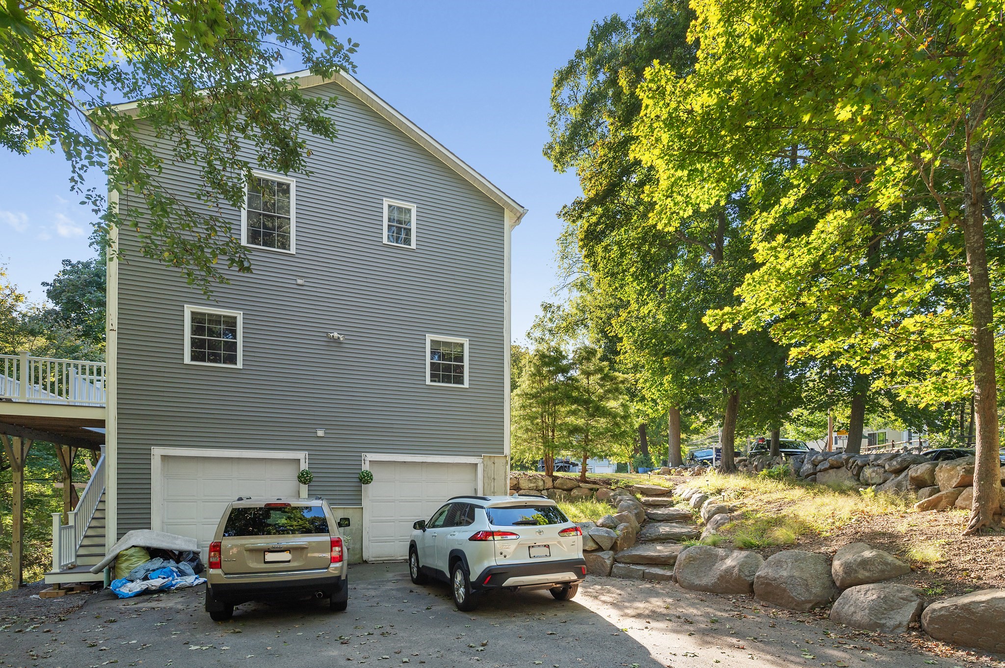 5 Landing Rd Property Photo 2
