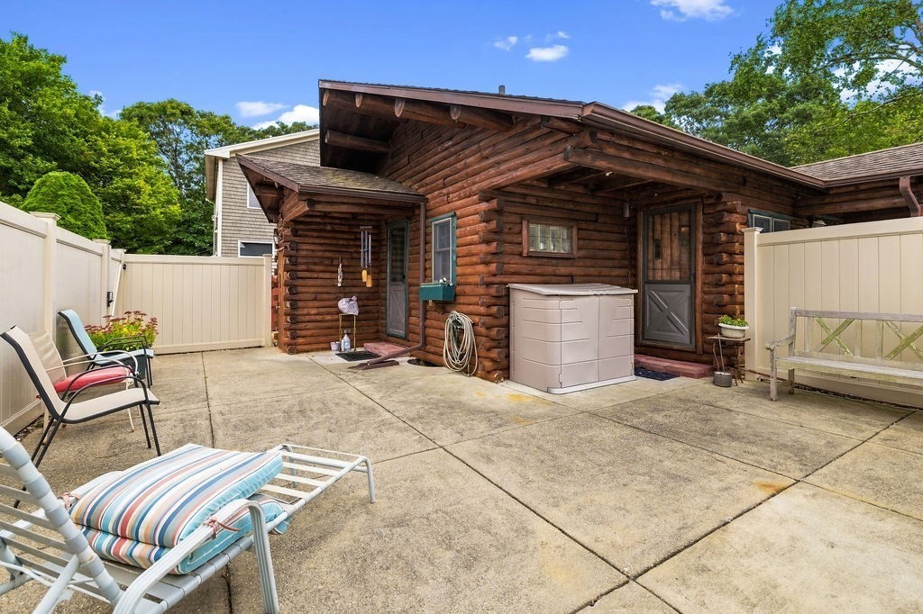 24 Fisherman Rd Property Photo 9